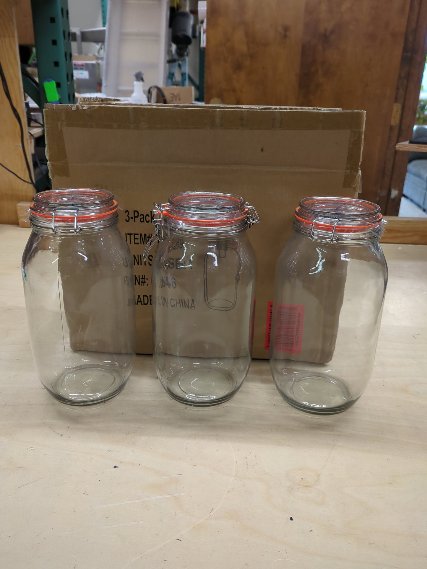 NEW - Simpli-Magic Airtight Glass Canister with Lids 78oz (Set of 3) Food Storage, 78 Ounce - Retail $28