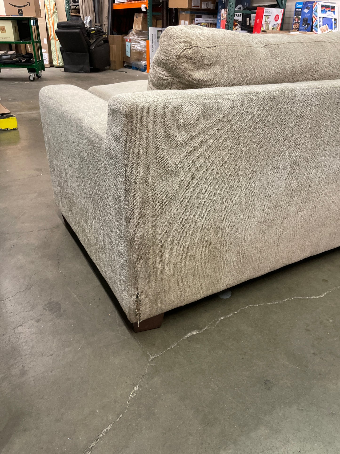 Costco - Raylin Fabric Sectional with Ottoman - Retail $1599