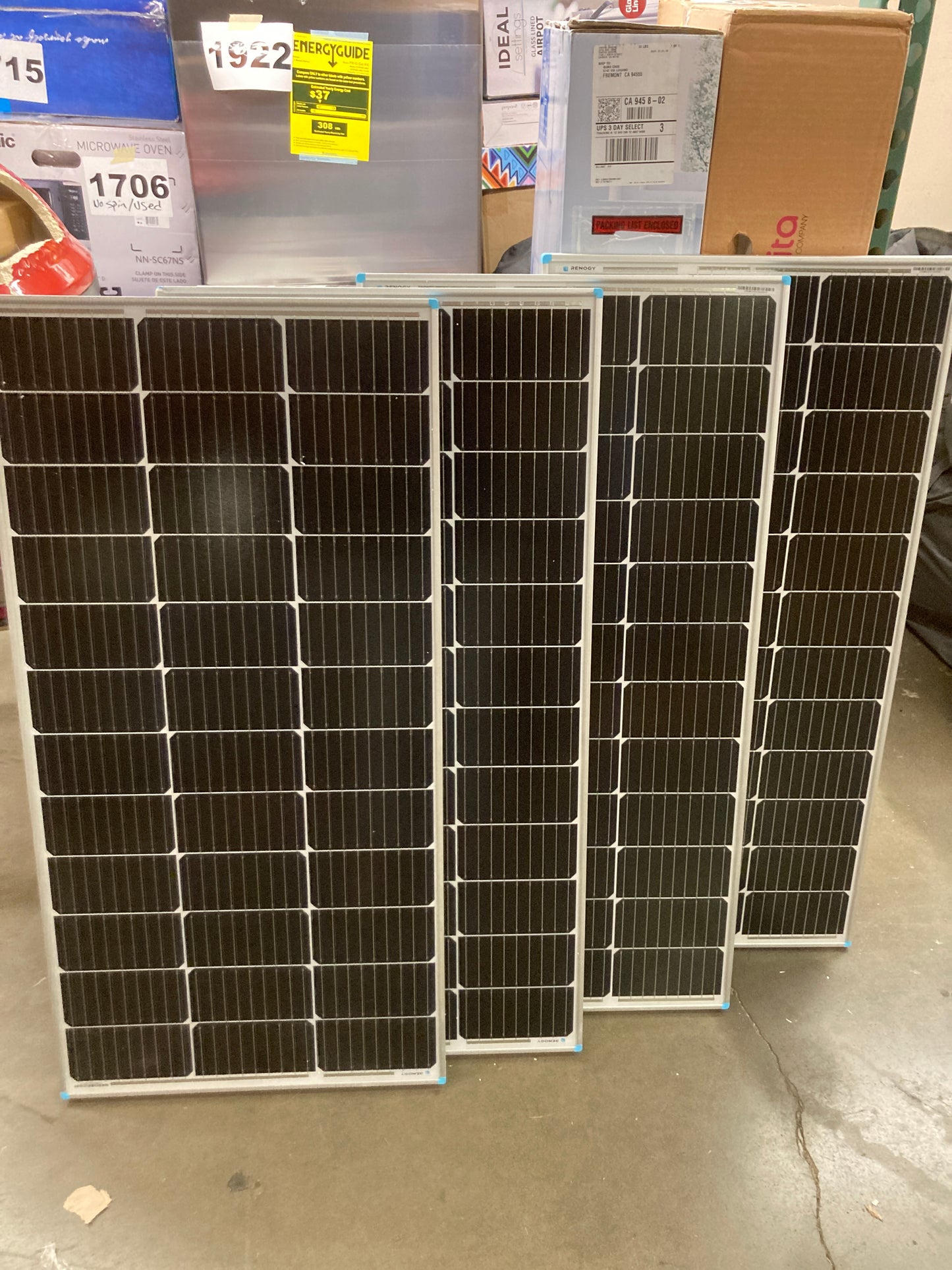 Renogy 400 Watt 12 Volt Premium 4 Pcs 100W Panel+40A MPPT Charge Controller+ Bluetooth Module Fuse+ Mounting Z Brackets+Adaptor Kit +Tray Cables Set, 400W, Grid 12V Solar Power System Default Title