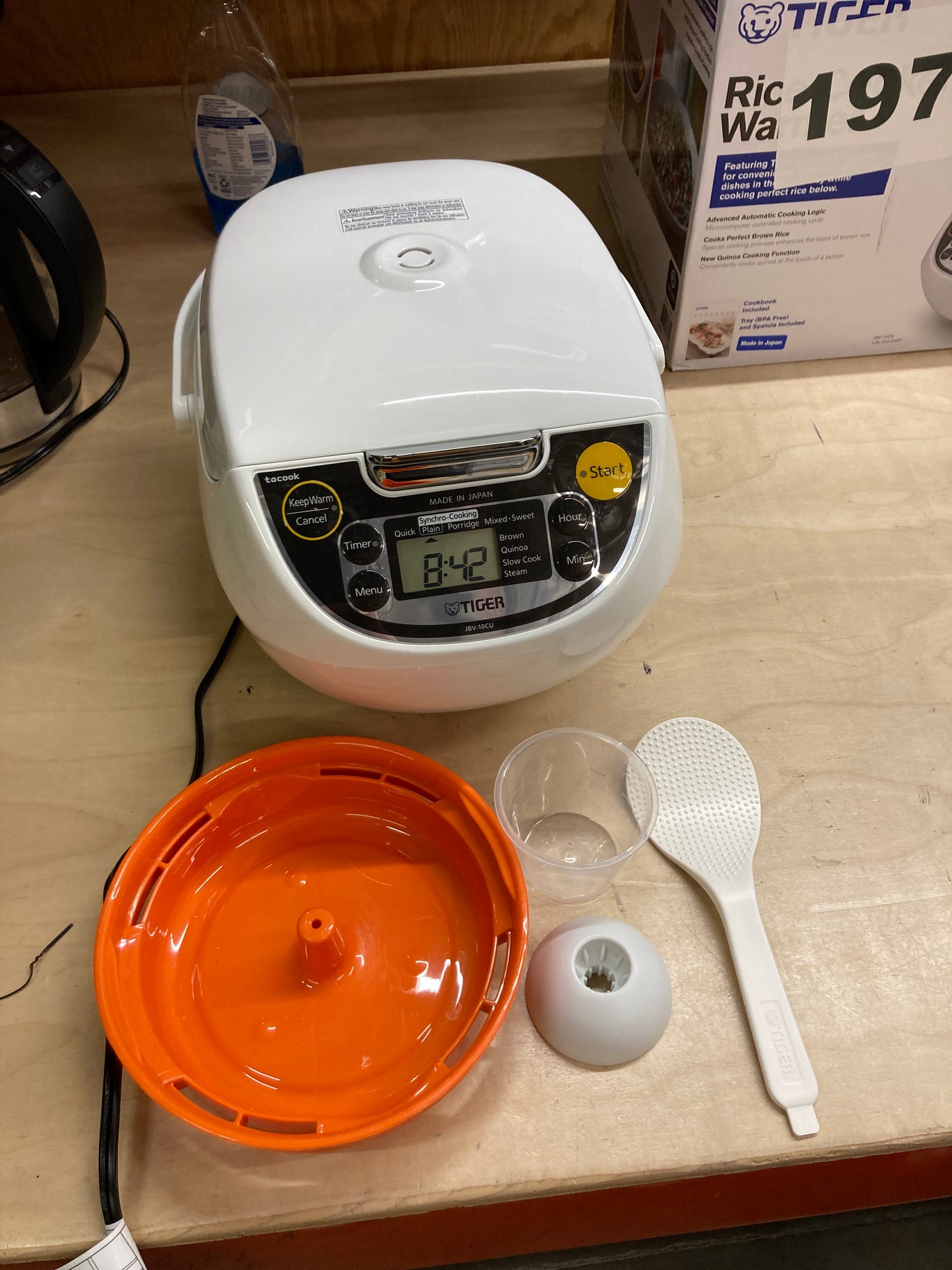 Like NEW - Costco - Tiger 5.5 Cup Rice Cooker - Retail $89 Default Title