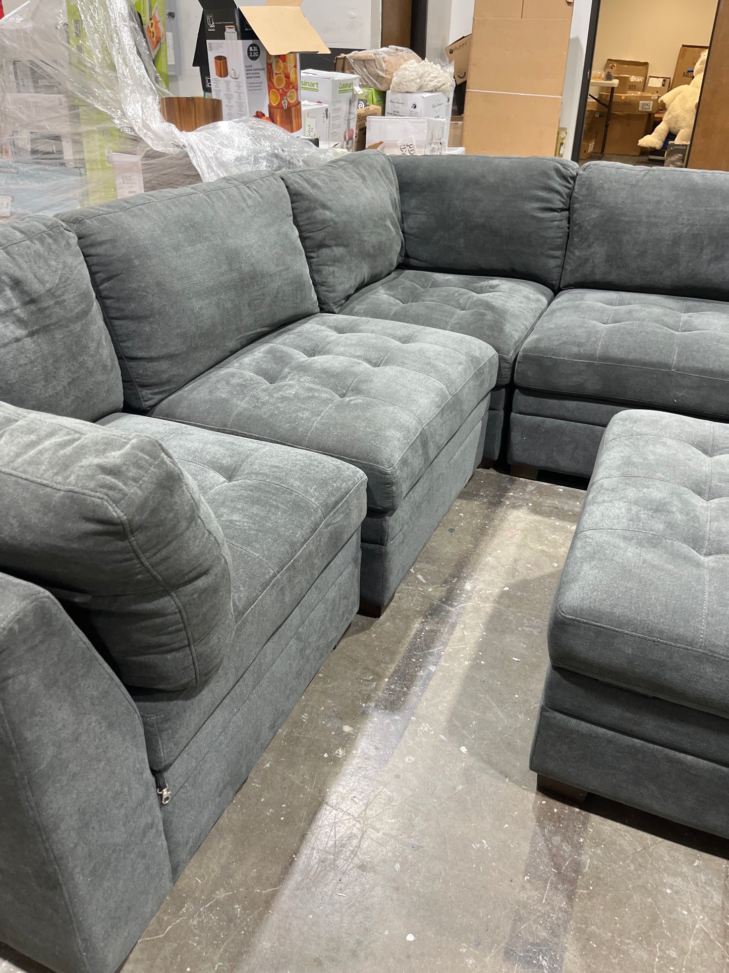 Thomasville Tisdale Fabric Sectional with Storage Ottoman