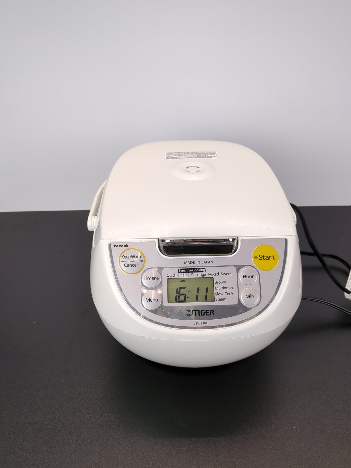 Tiger 5.5 Cup Rice Cooker - Retail $89