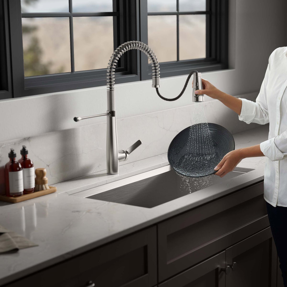 NEW - Kohler Vind Semi-Professional Pull-Down Kitchen Sink Faucet