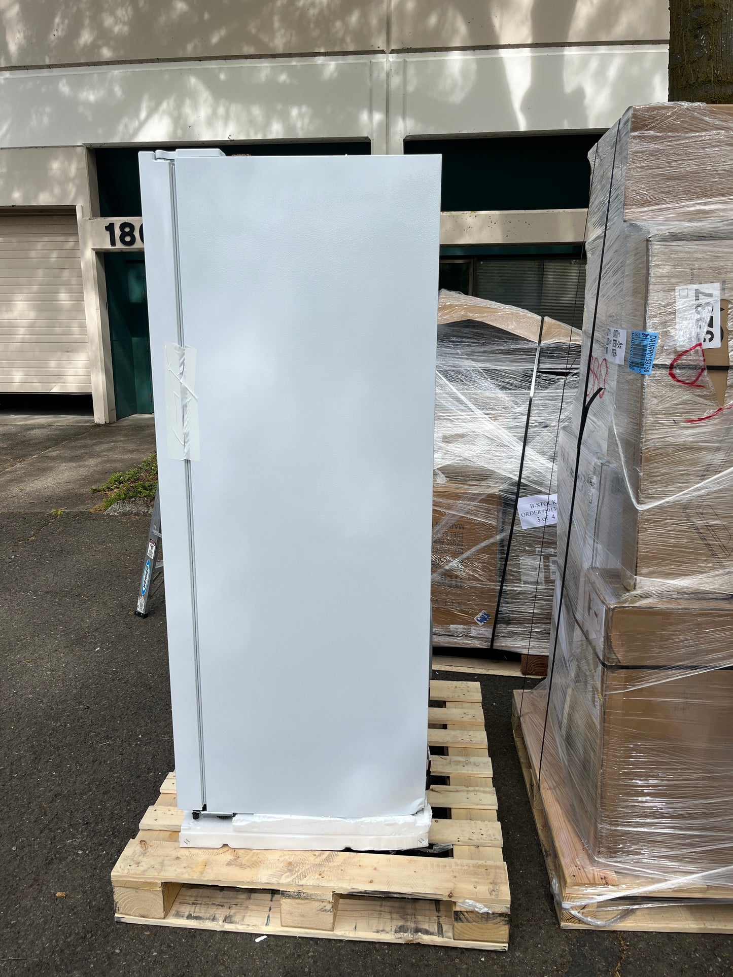 HS CFU14N6AWE 13.6 CUFT - Retail $449