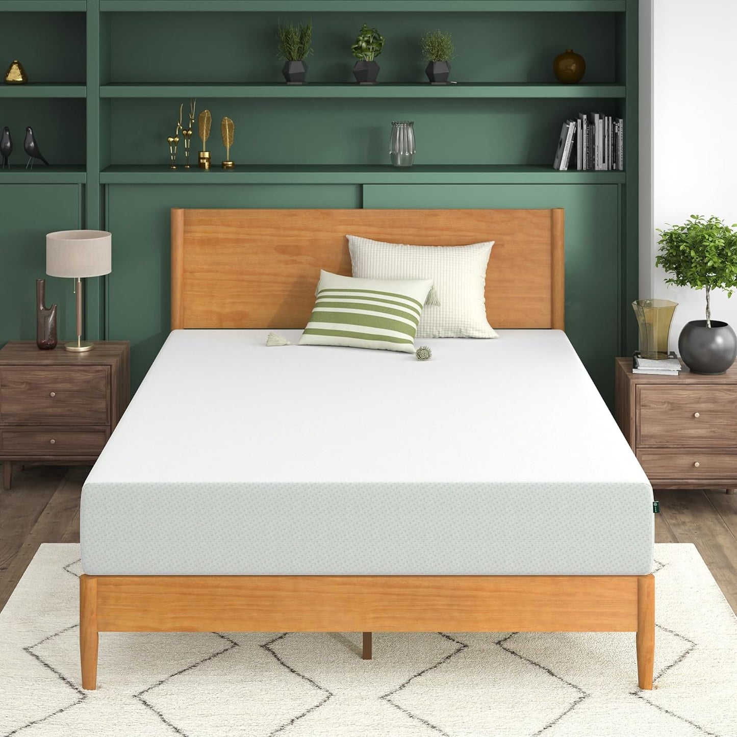 NEW - ZINUS FULL 10 Inch Green Tea Memory Foam Mattress, Fiberglass Free, Patented Custom Contour Support, Sturdy Base Foam, CertiPUR-US Certified, Bed-in-a-box, White - Retail $270