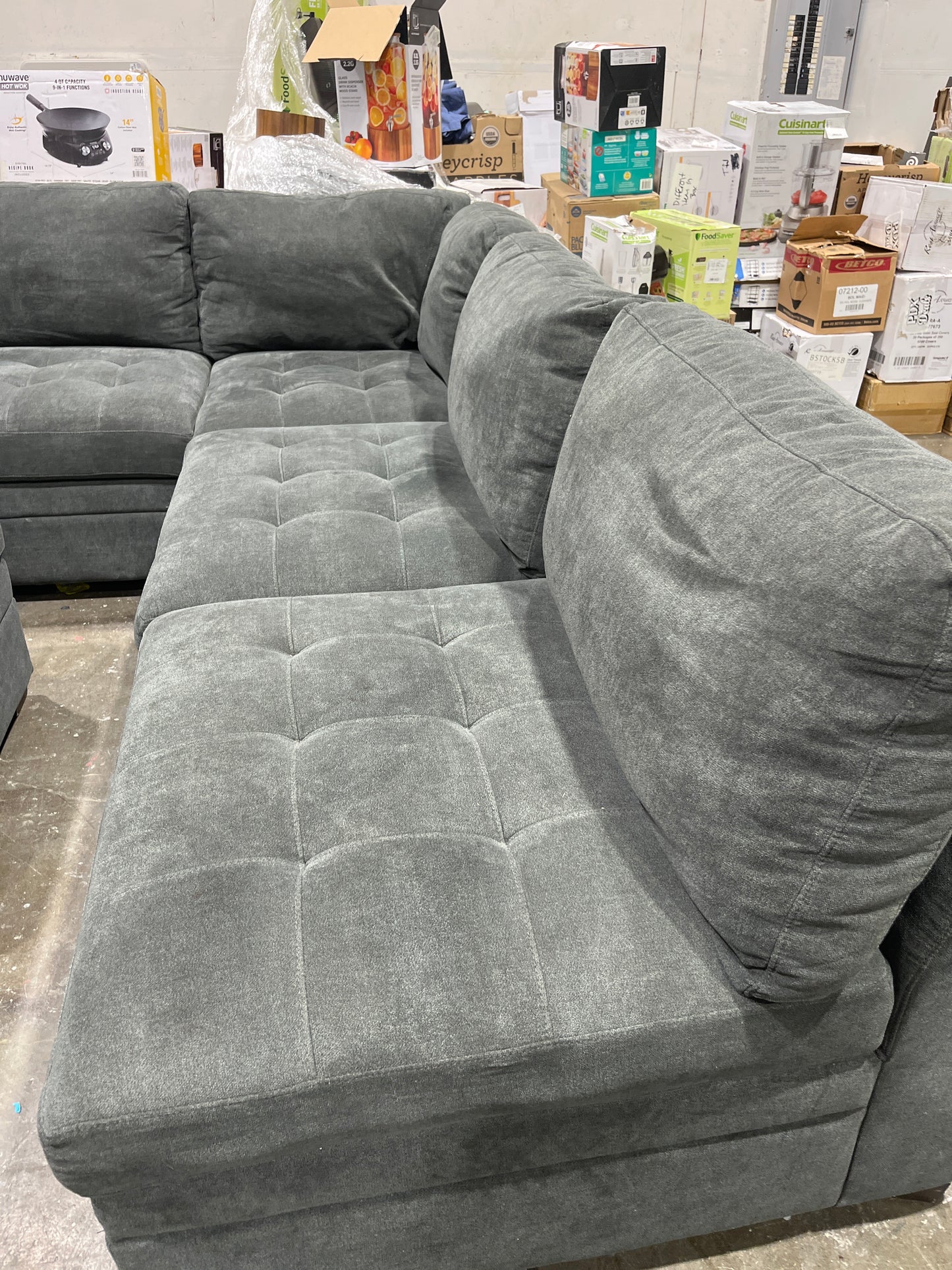 Thomasville Tisdale Fabric Sectional with Storage Ottoman