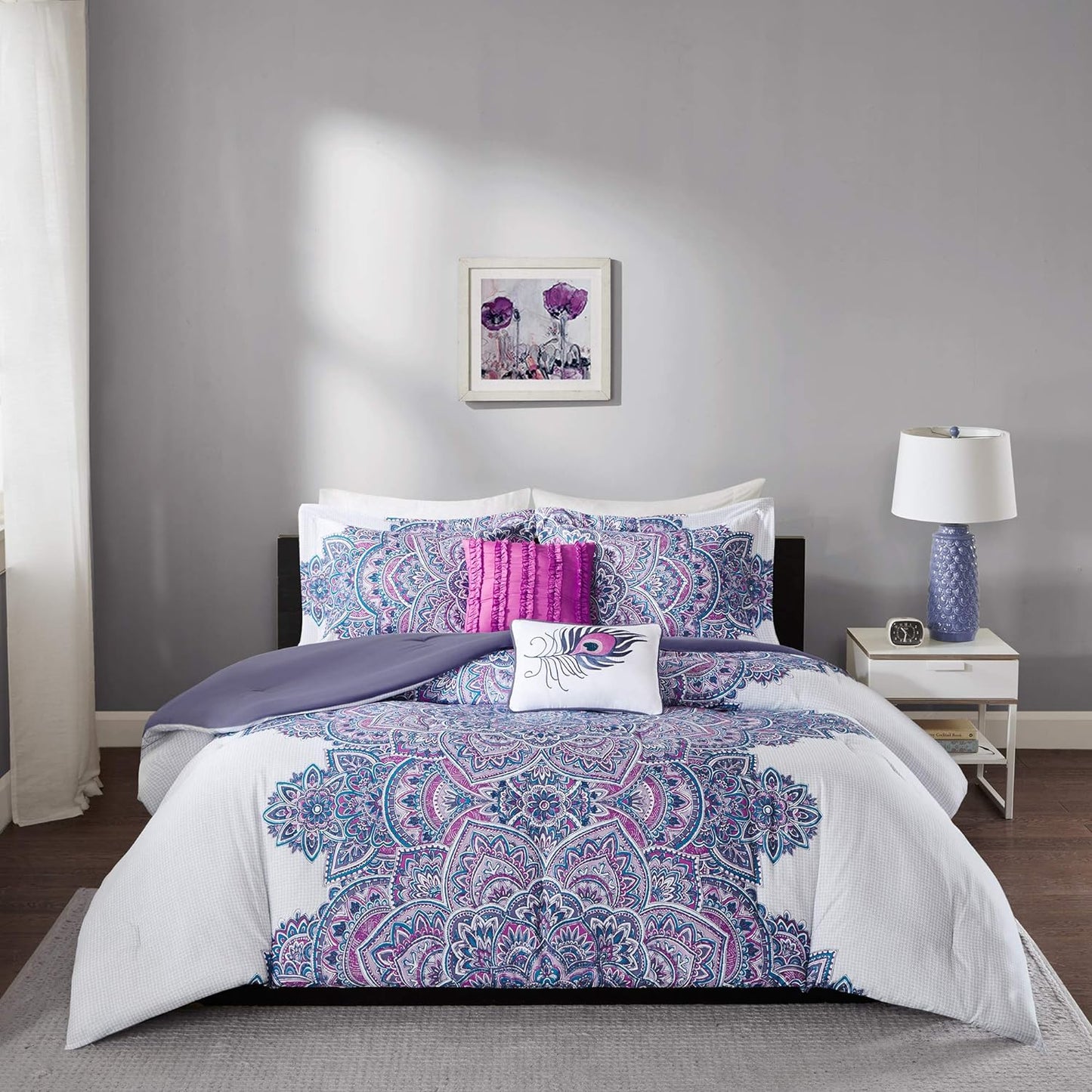 NEW - Intelligent Design Mila Comforter Bed Sets – All Season Ultra Soft Microfiber Teen Bedding - Perfect For Dormitory-Great For Guest and Girls Bedroom, Full/Queen, Medallion Purple 5 Piece - Retail $63