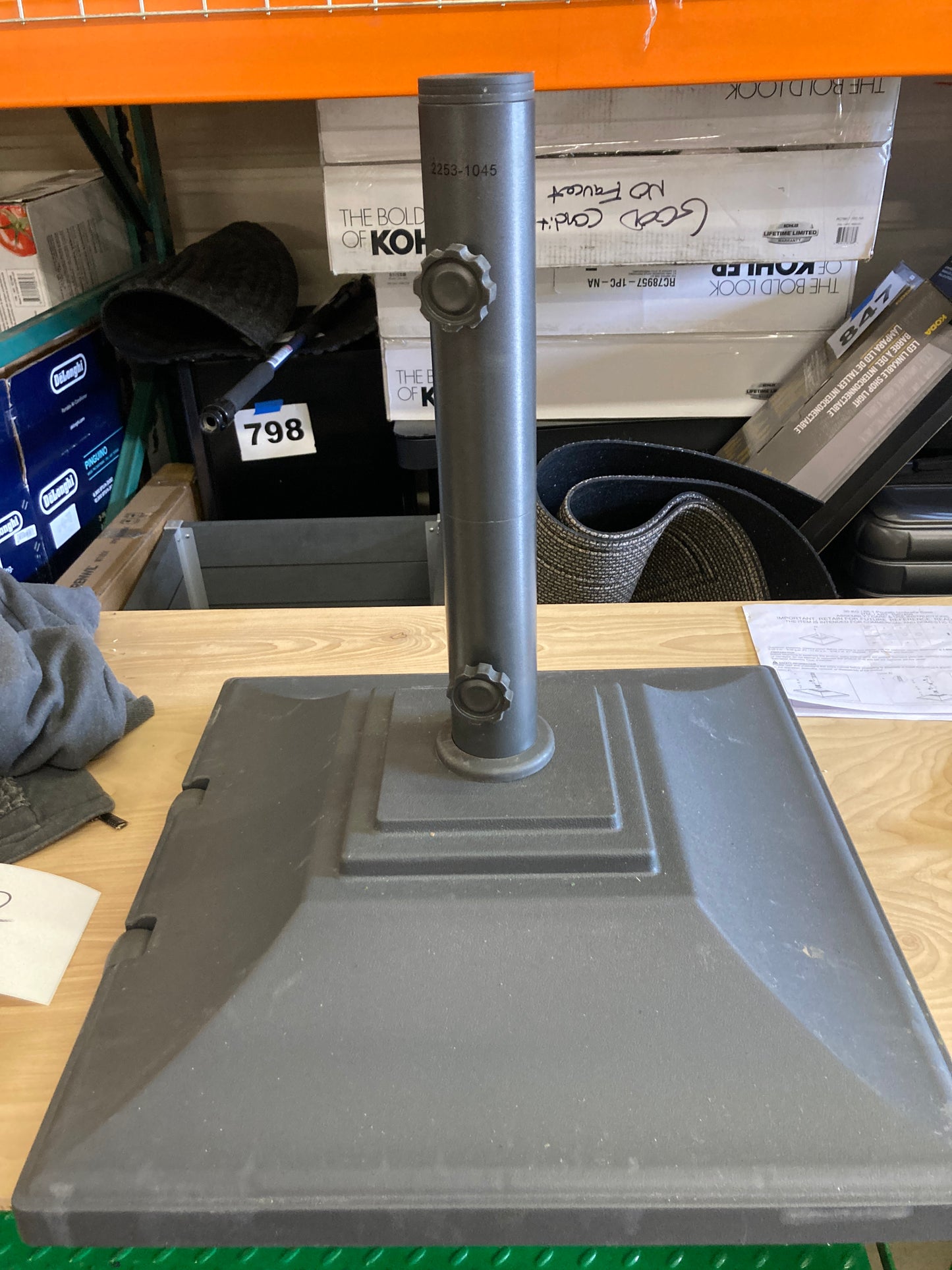 Like NEW - Costco - SunVilla Barrack Umbrella Base - Retail $69