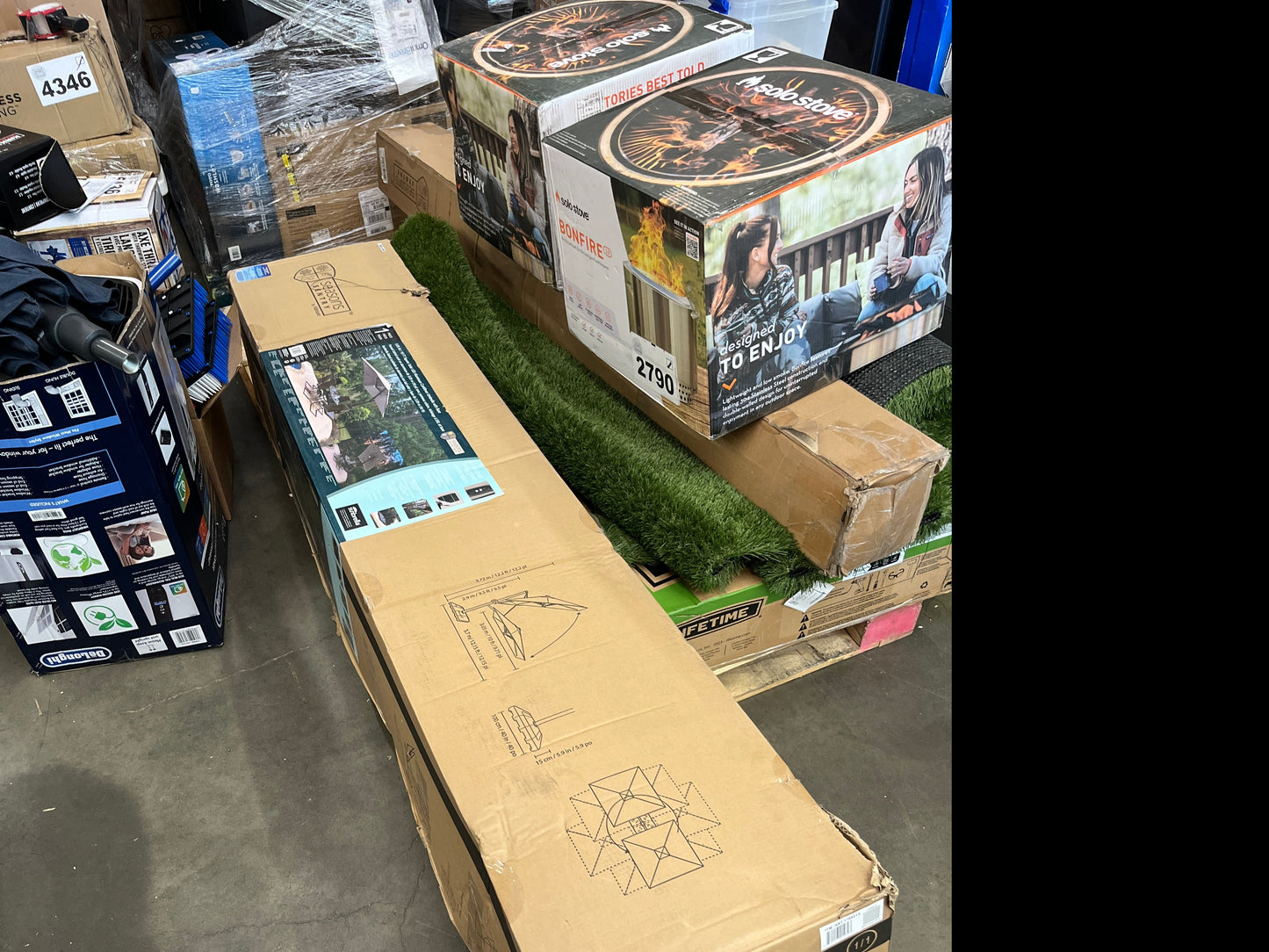 NEW - Seasons Sentry Square Solar LED Cantilever Umbrella - Retail $699