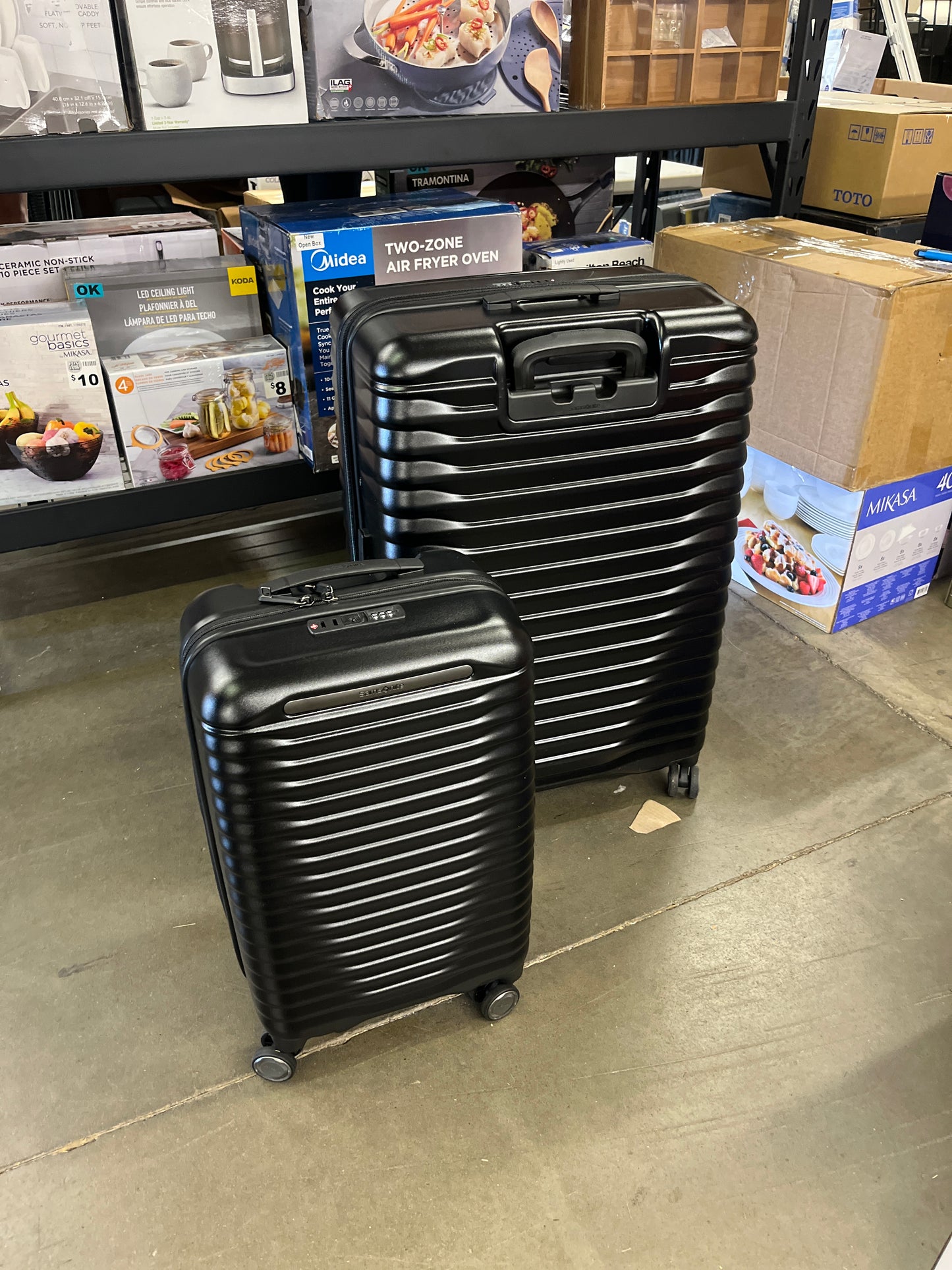 Samsonite Element Black XLT 2.0 Luggage 2 Piece Set Silver - Retail $199