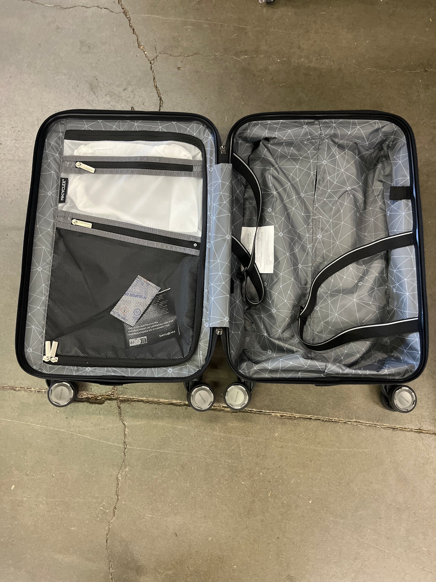 Samsonite Element Black XLT 2.0 Luggage 2 Piece Set Silver - Retail $199