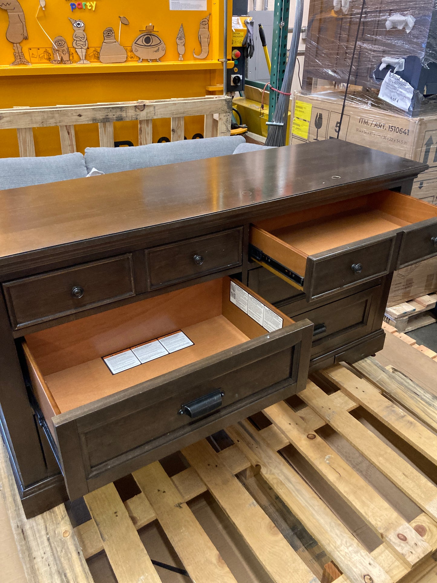 Costco - Universal Broadmoor Dresser - Retail $399
