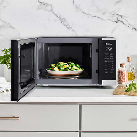 Panasonic 1.3CuFt Stainless Steel Countertop Microwave Oven NN-SC668S - Retail $149