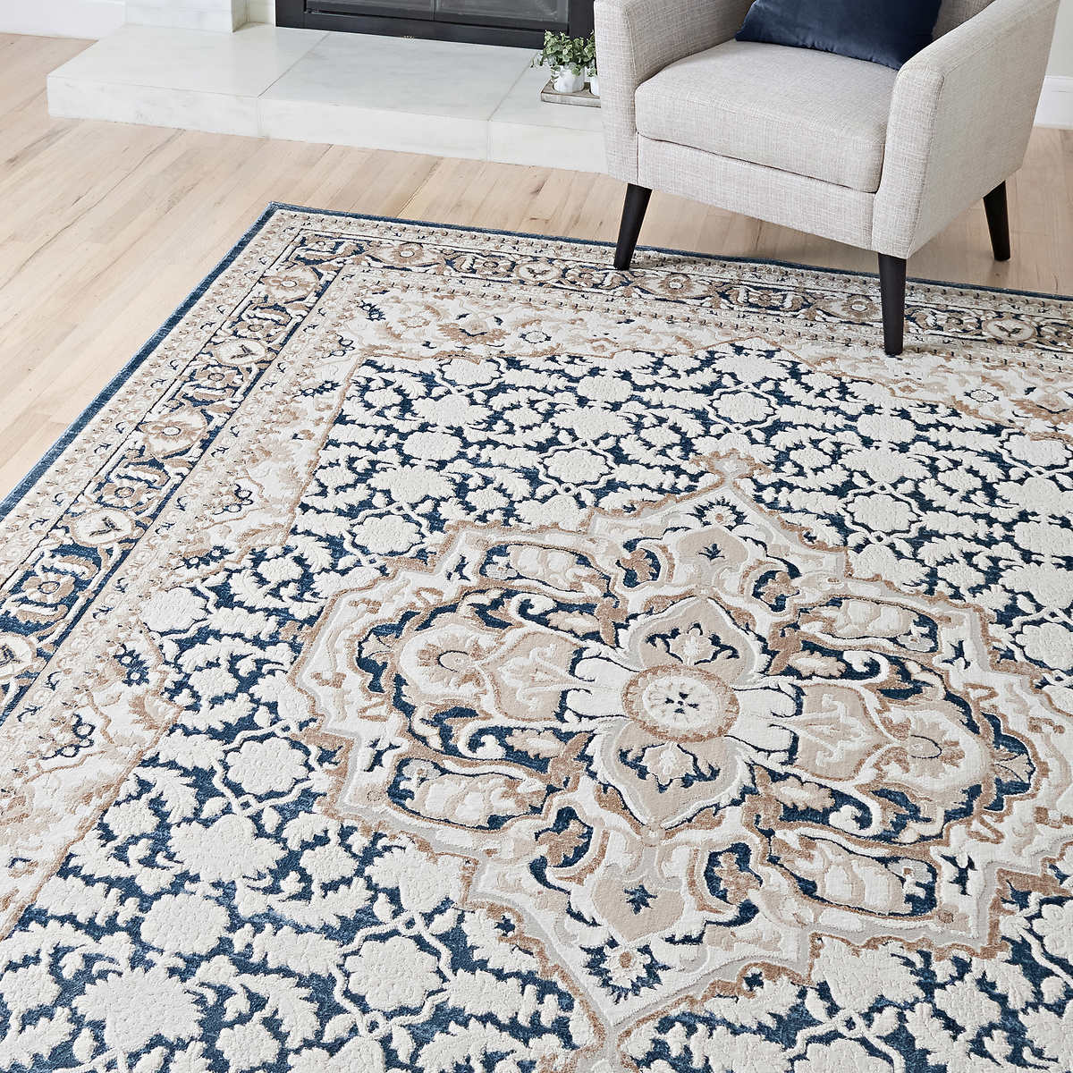 Like NEW - Costco - Barmond Area Rug, Belo Blue 7' 10" x 10' - Retail $239