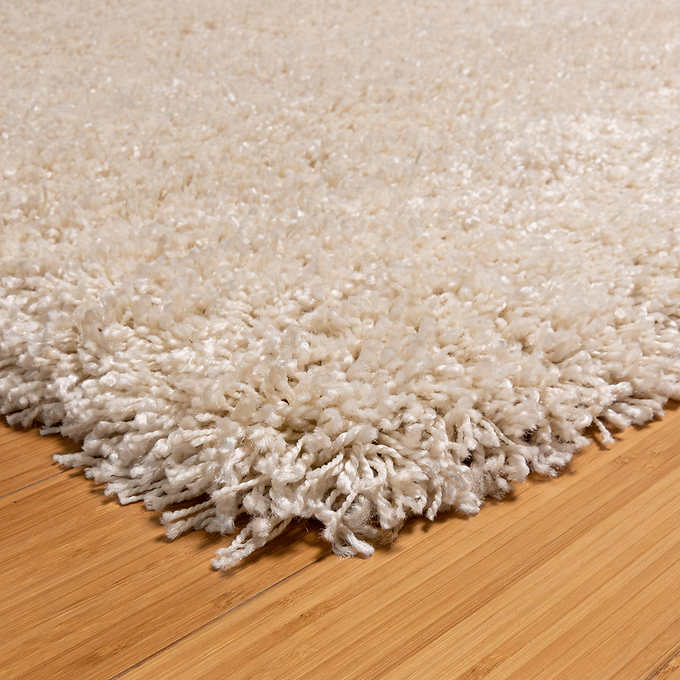 Thomasville Marketplace Luxury Shag Rugs, 5' 3" x 7' 5" - Retail $159