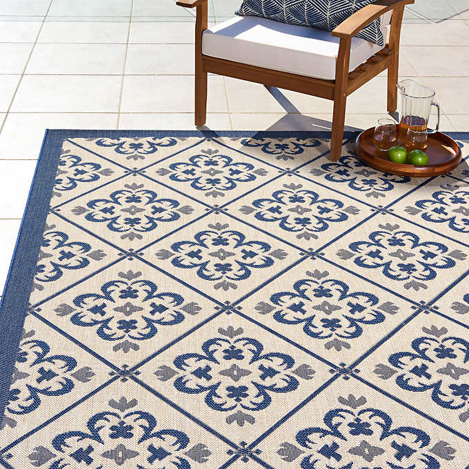 NEW - Costco - Naples Indoor/Outdoor Area Rug, Bronte, 5' 3" x 7' - Retail $99