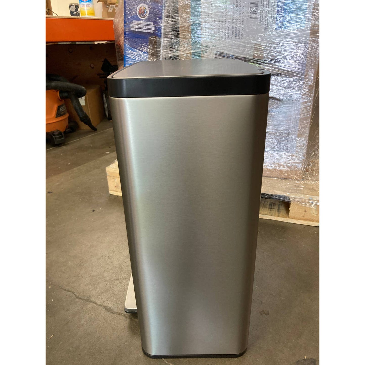 NEW - Costco - Kohler 47L Step Trash Bin - Retail $89