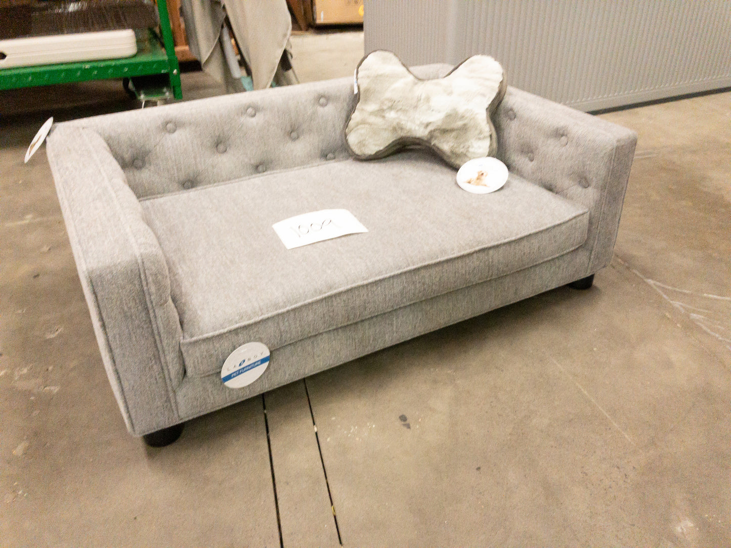 NEW - Costco - La-Z-Boy Franklin Dog Sofa with Pillow - Retail $249