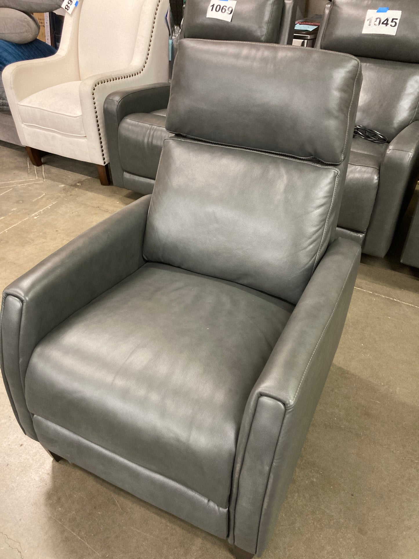 Costco - Decklyn Leather Pushback Recliner - Retail $599 Default Title