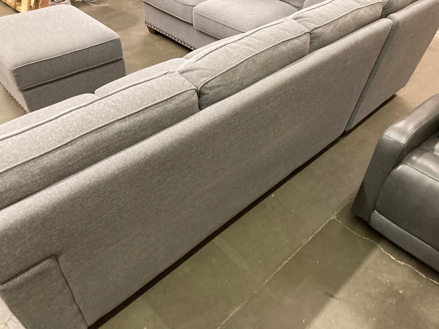 Costco - Thomasville Emilee Fabric Sectional with Storage Ottoman - Retail $1499 Default Title