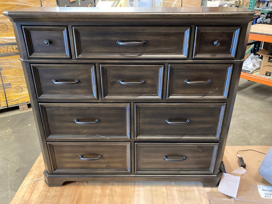 Costco - Catalina Creek Gentleman's Chest - Retail $999 Default Title