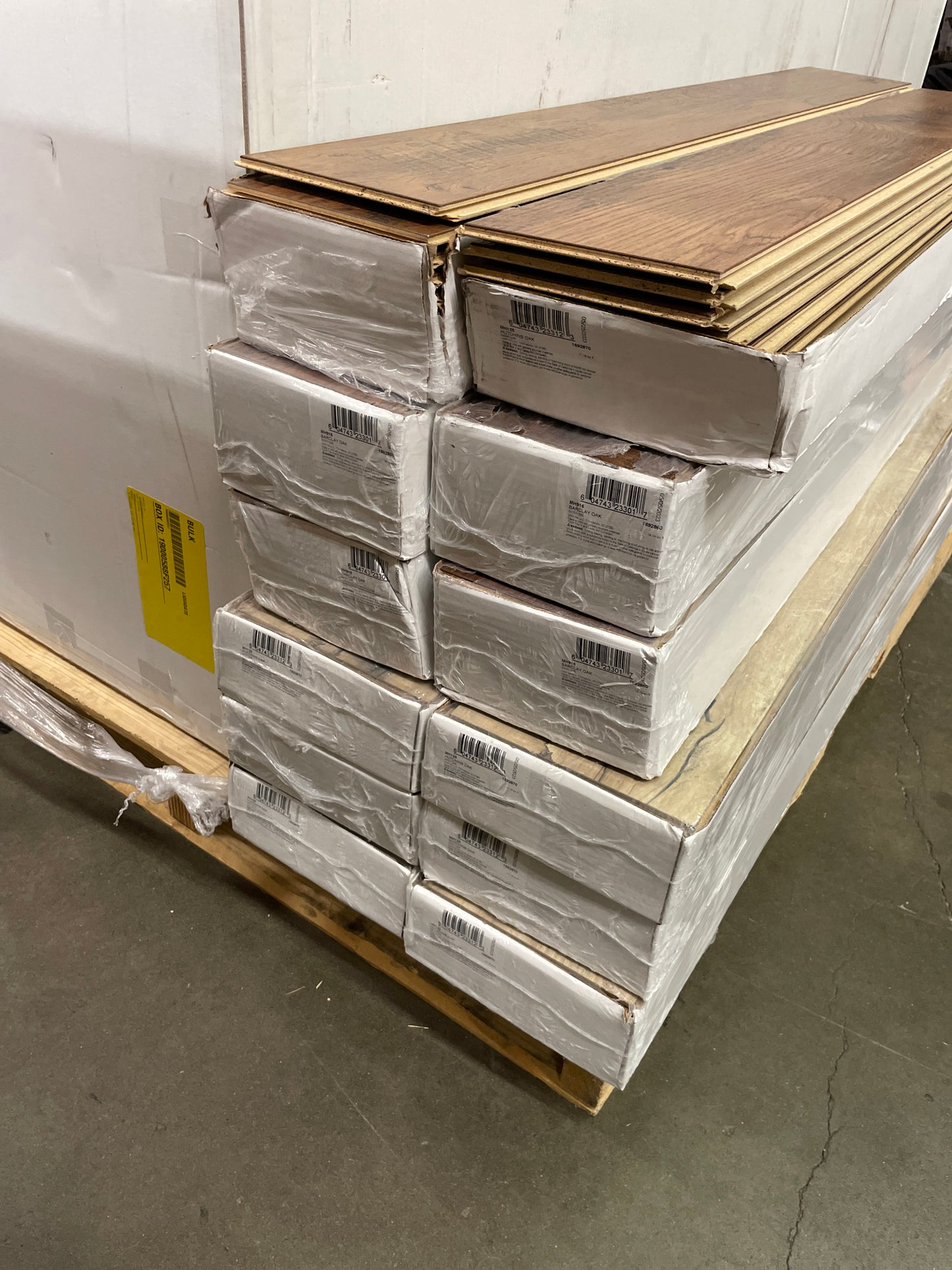 6 Boxes - Mohawk Home - BARCLAY OAK - Waterproof Laminate Flooring Featuring CleanProtect 12MM Thick (10MM Plank + 2MM Attached Pad) - Retail $282