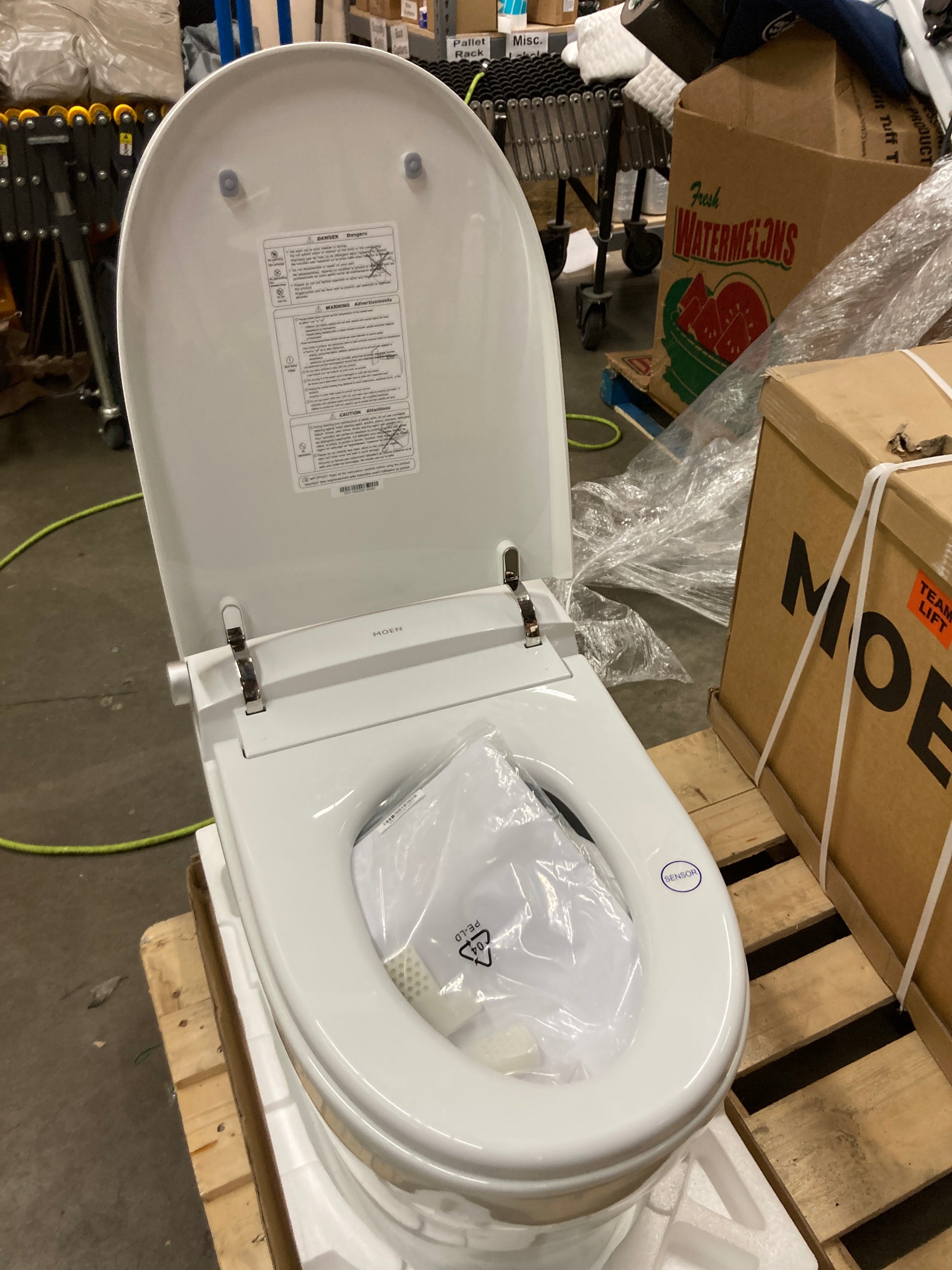 Moen 3-Series Standard Electronic Cleansing Toilet - Retail $1799 Default Title