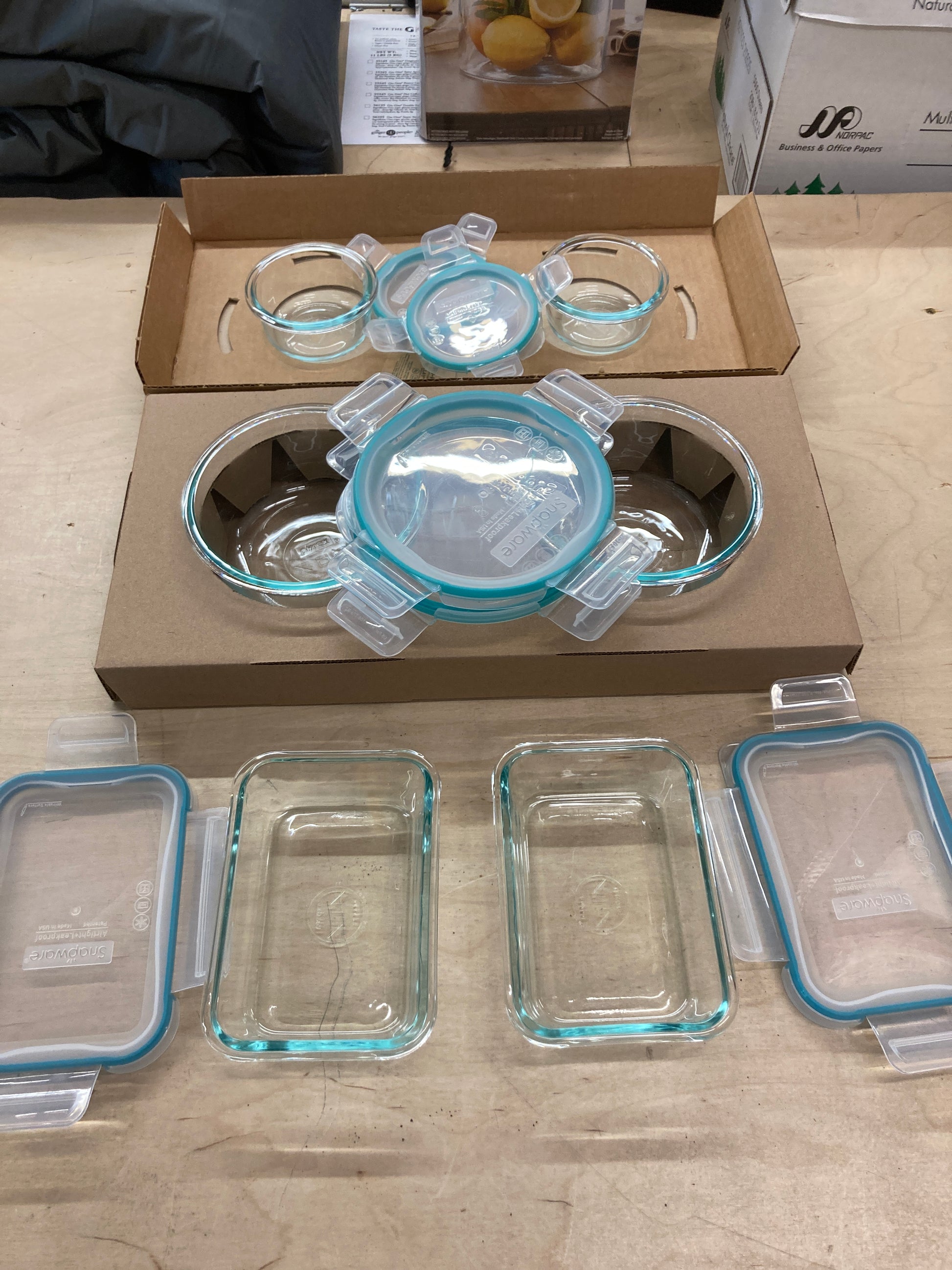 Costco - Snapware Pyrex 18-piece Glass Food Storage Set - Retail $36 Default Title