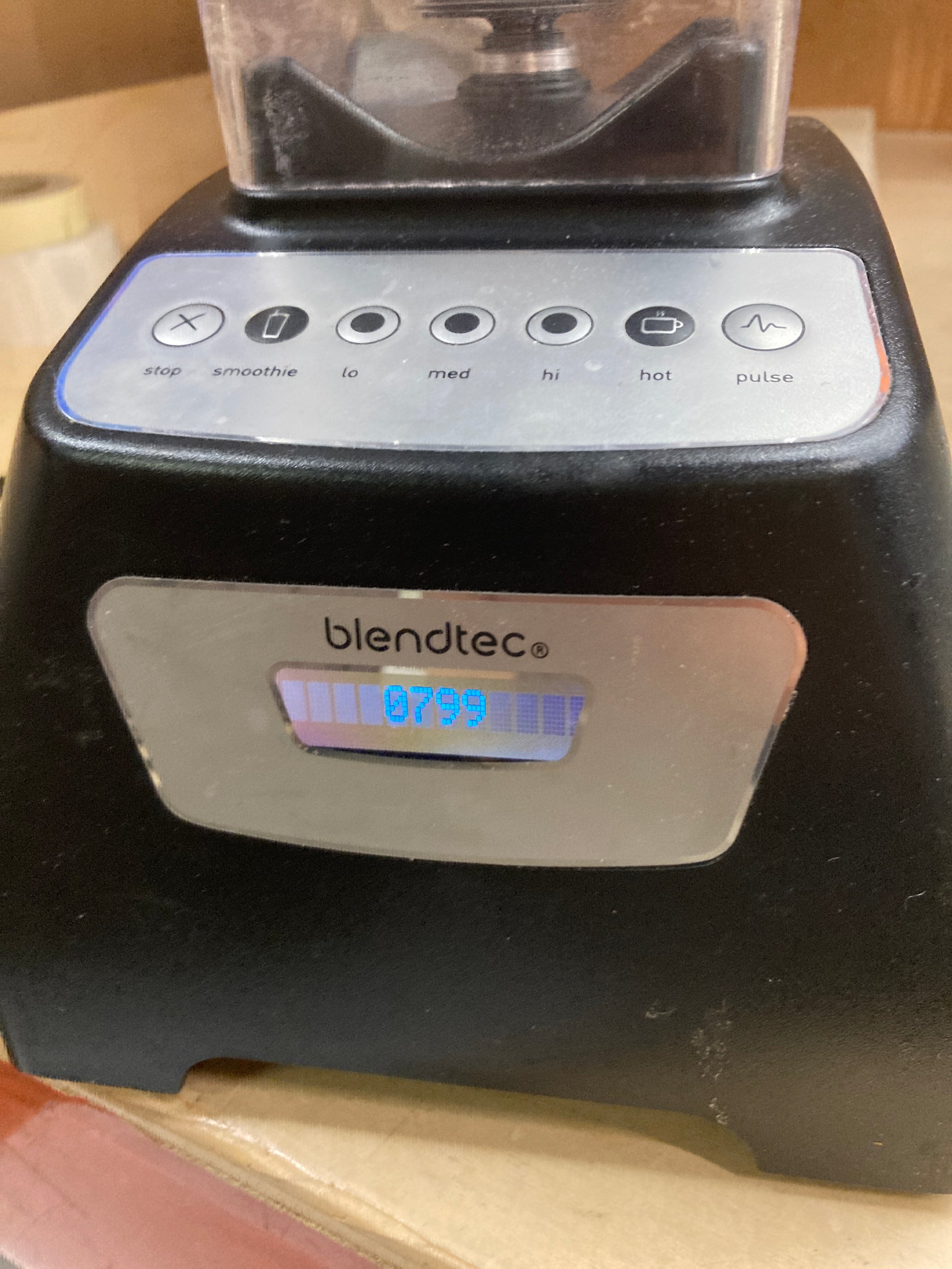 Blendtec Classic 570 Blender - Retail $299 Default Title