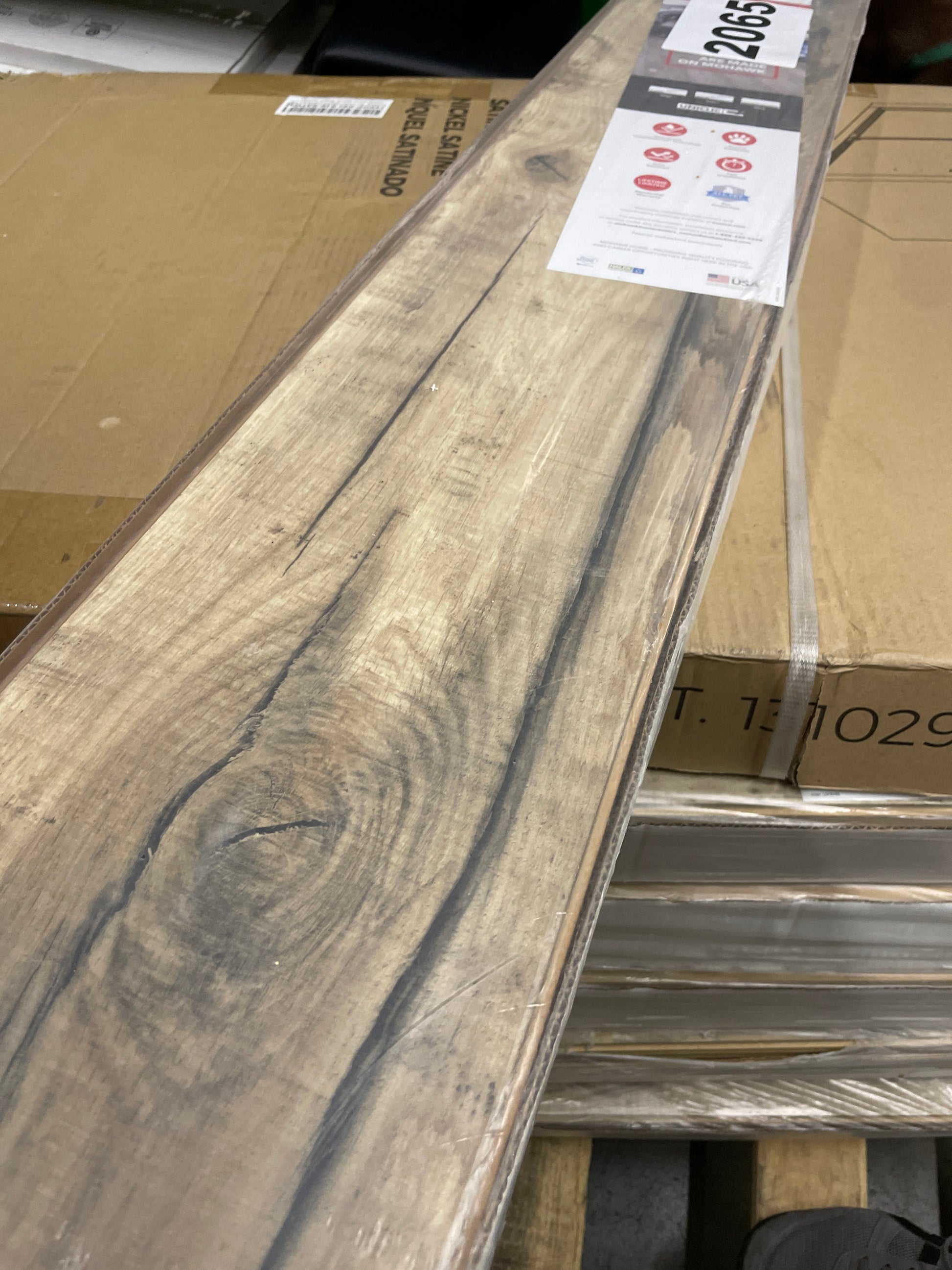 Costco - 6 Boxes - Mohawk Home Laurel Canyon Oak Waterproof Laminate 12mm Thick Plank With 2mm Attached Pad - Retail $276 Default Title