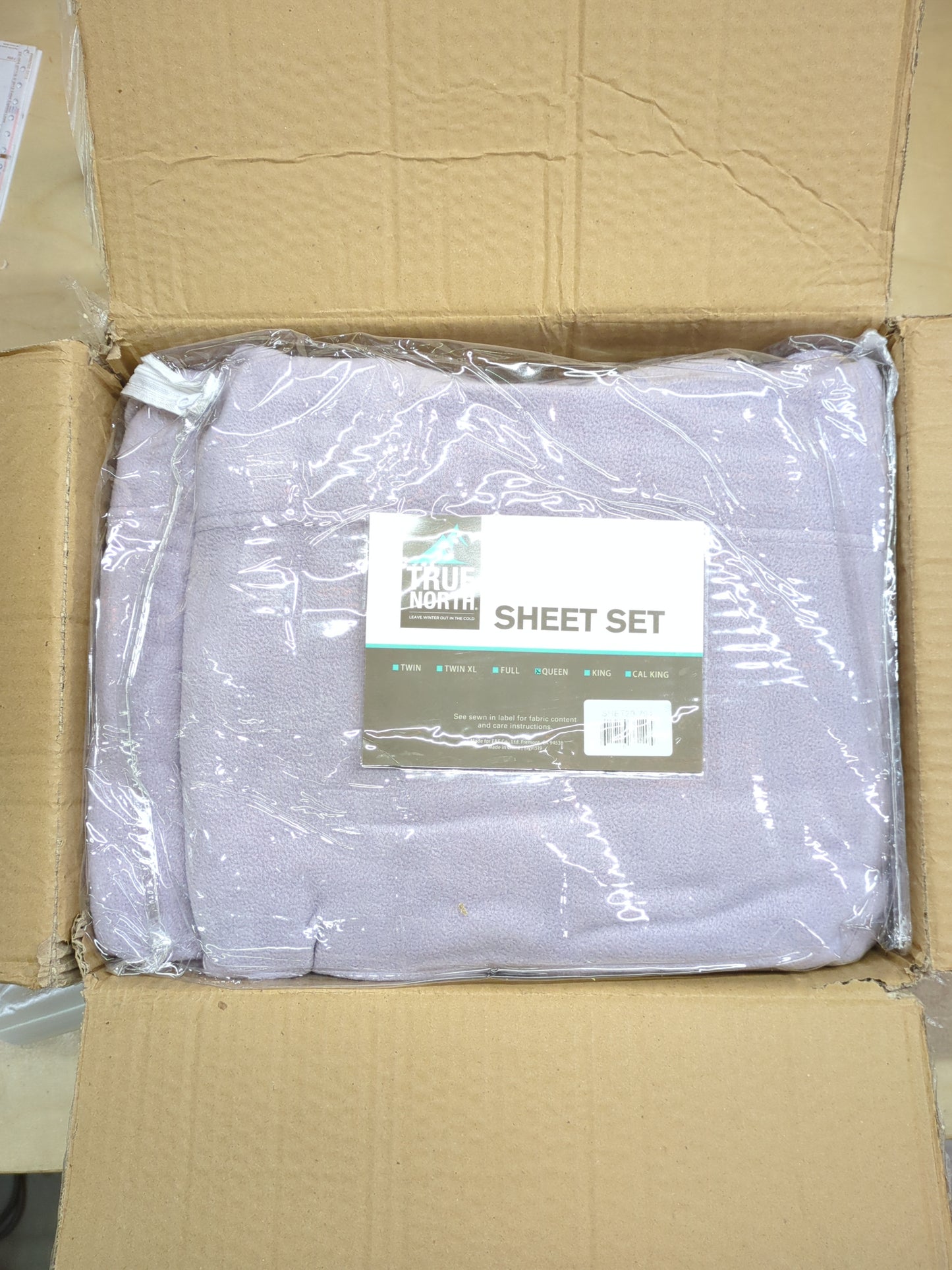 True North Micro Fleece Bed Sheet Set, Warm, 14" Deep Pocket, Queen, Lavender - Retail $39