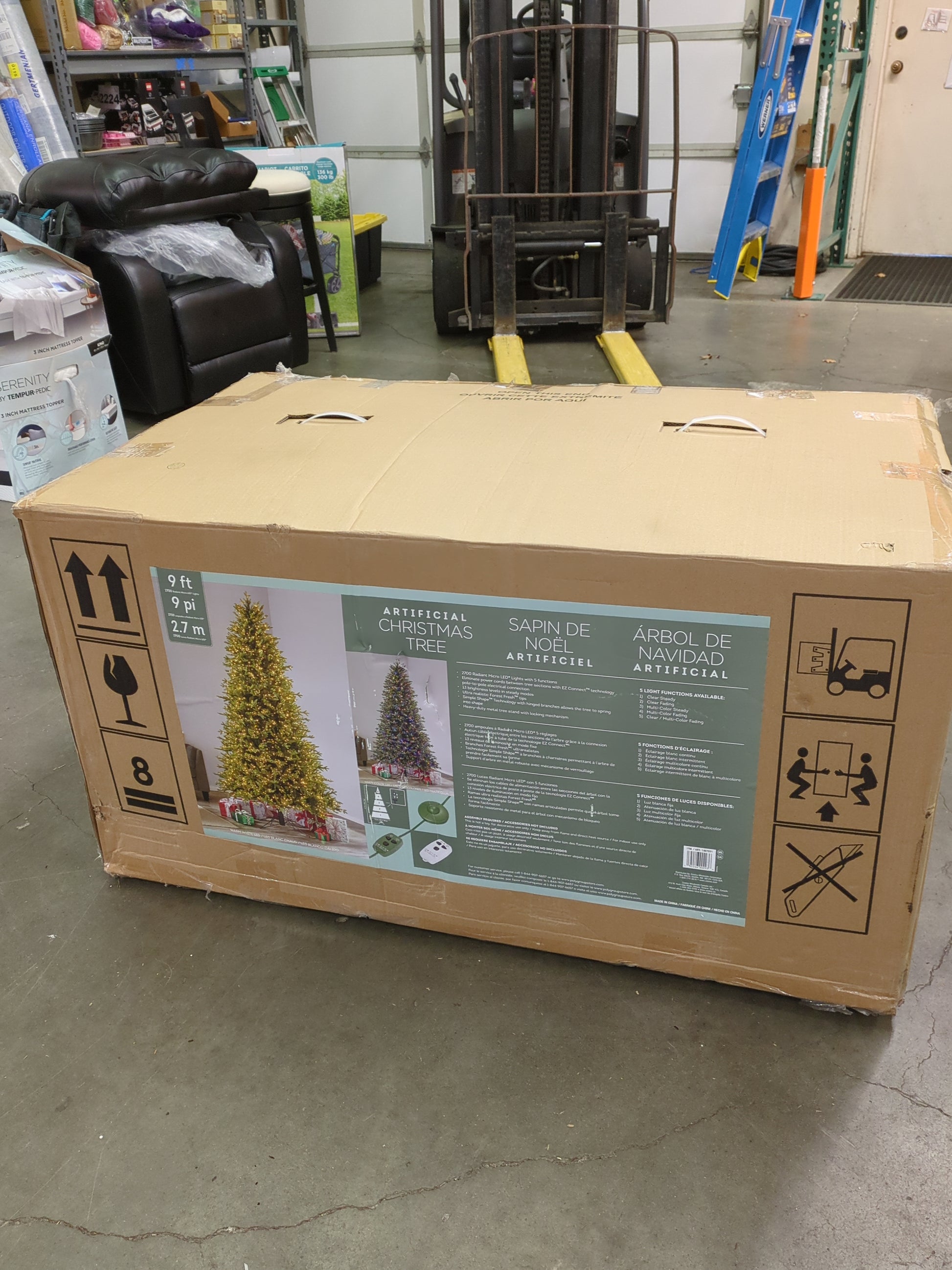 NEW - Costco - 9' Pre-Lit Radiant Micro LED Artificial Christmas Tree - Retail $599