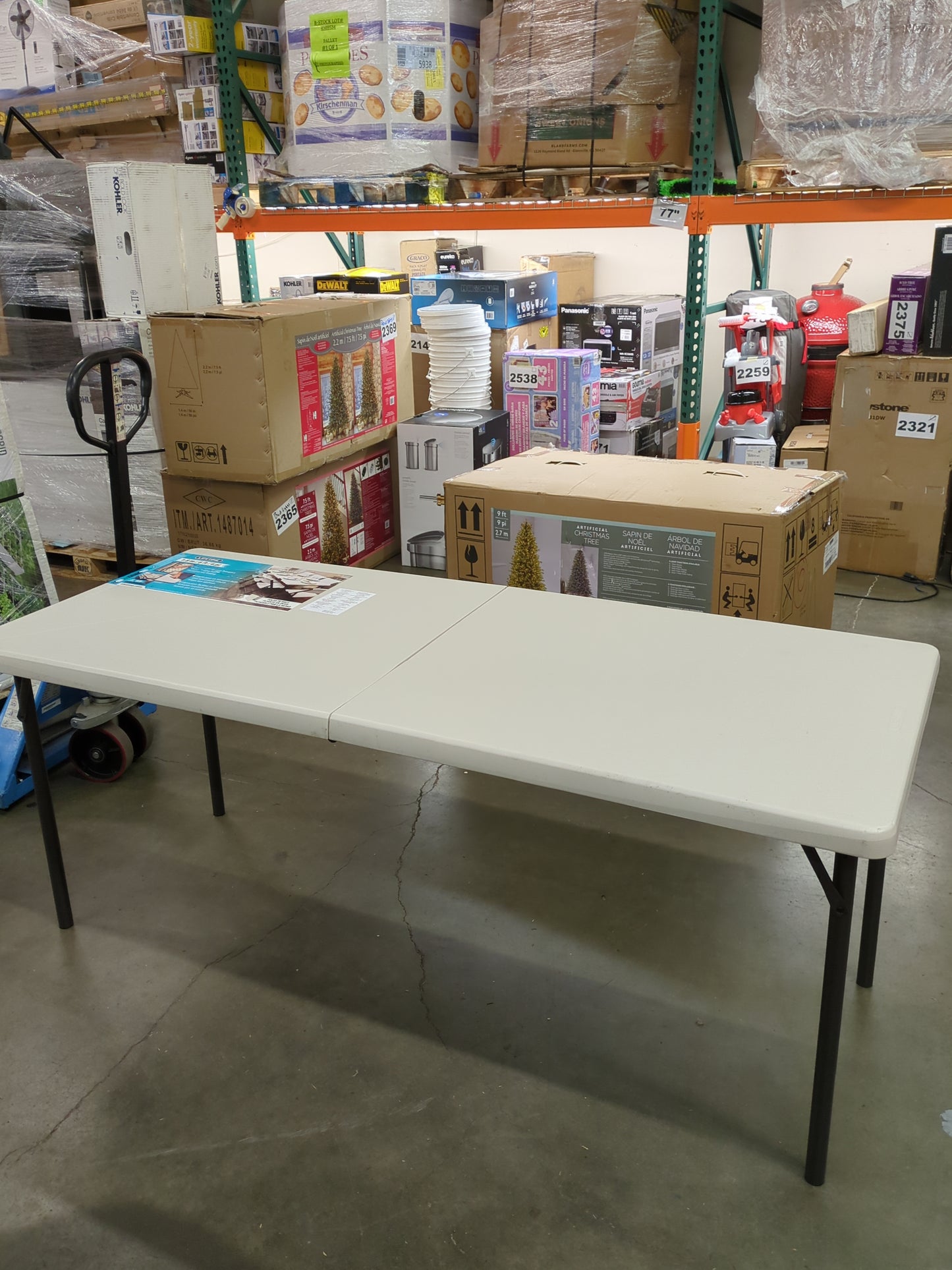 NEW - Costco - Lifetime Commercial Fold-In-Half Table, 72"L x 30"W x 29"H, Almond - Retail $59