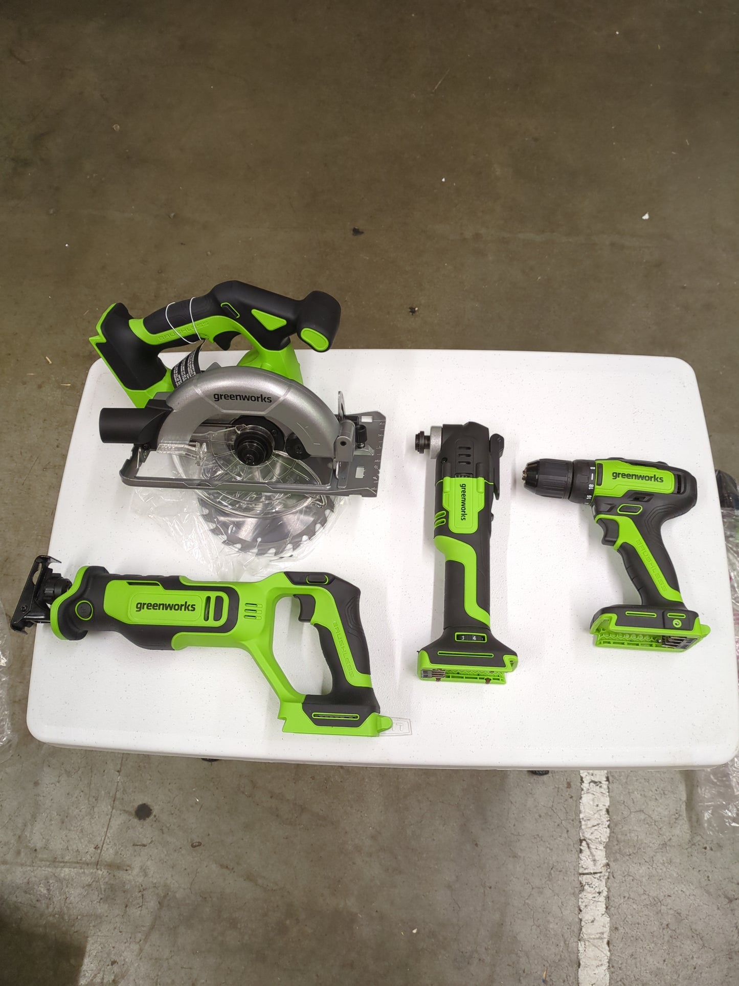 Greenworks New 24V Carpentry 4 Power Toolwith Two 2Ah Batteries & Charger - Retail $199