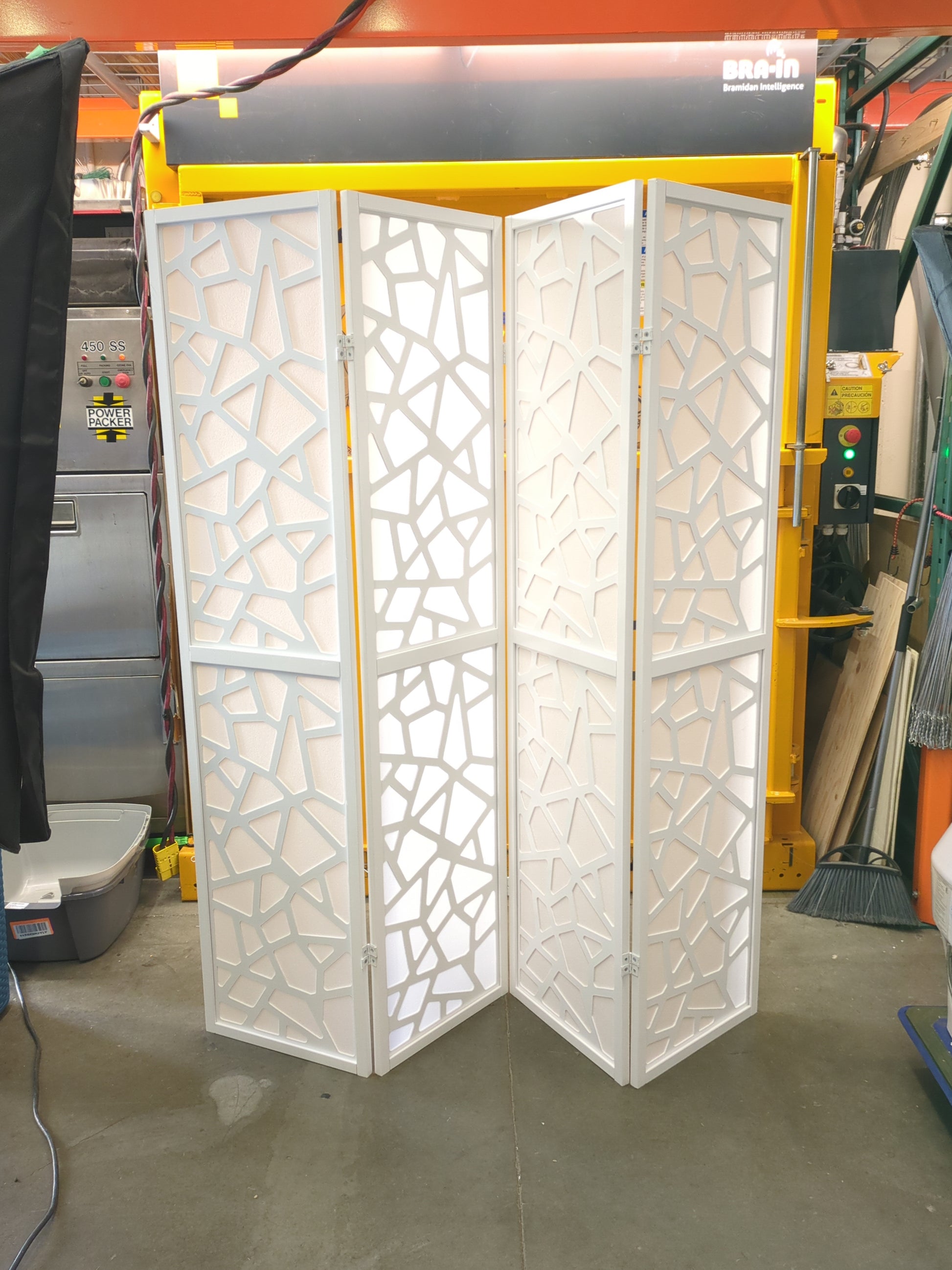 NEW - Roundhill Furniture Giyano 4 Panel Screen Room Divider, White - Retail $109