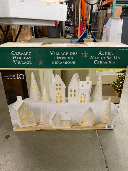 CERAMIC CHRISTMAS VILLAGE - Retail $79