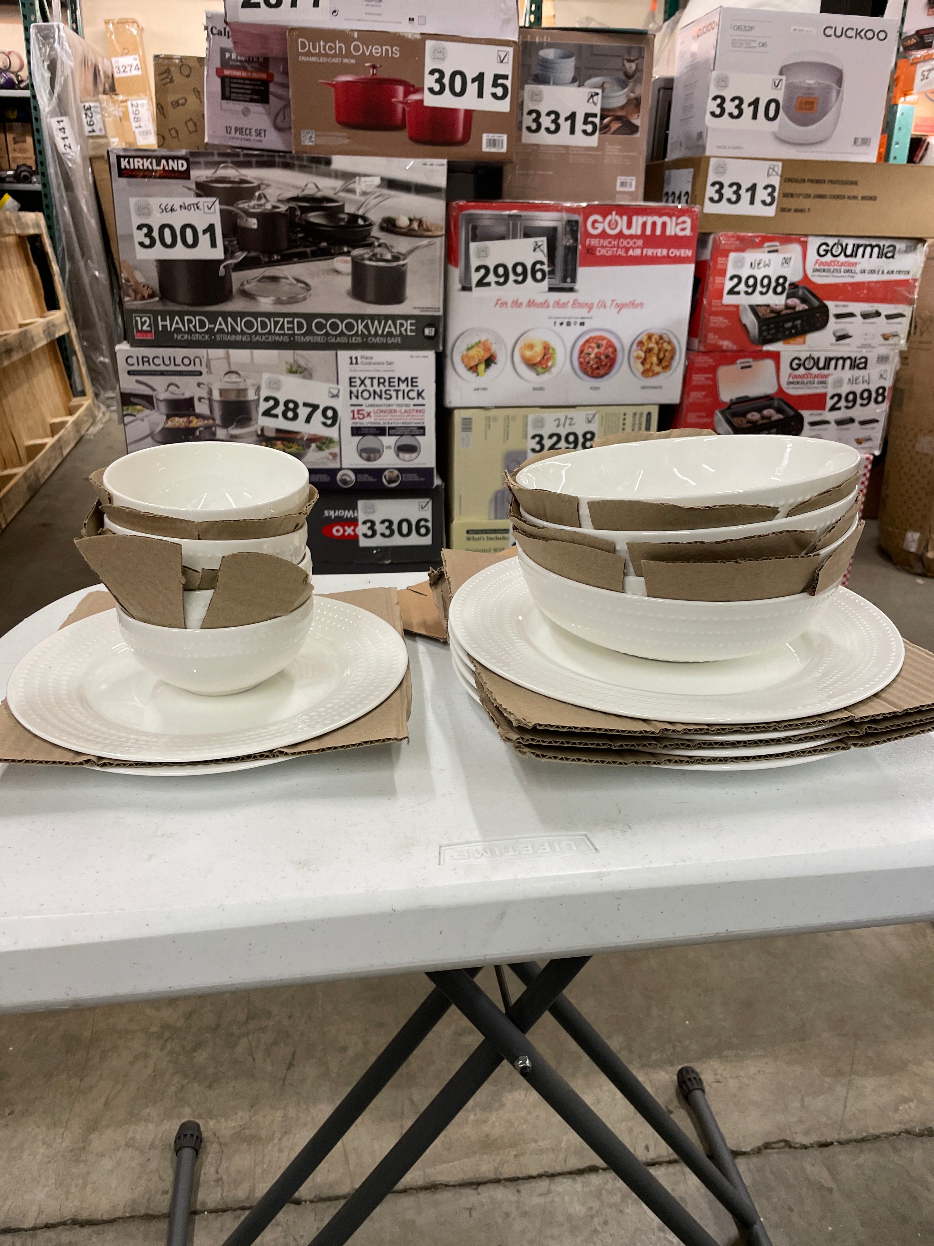 NEW Costco Mikasa Nellie 40 piece Dinnerware Set Retail 79 PDX Deals