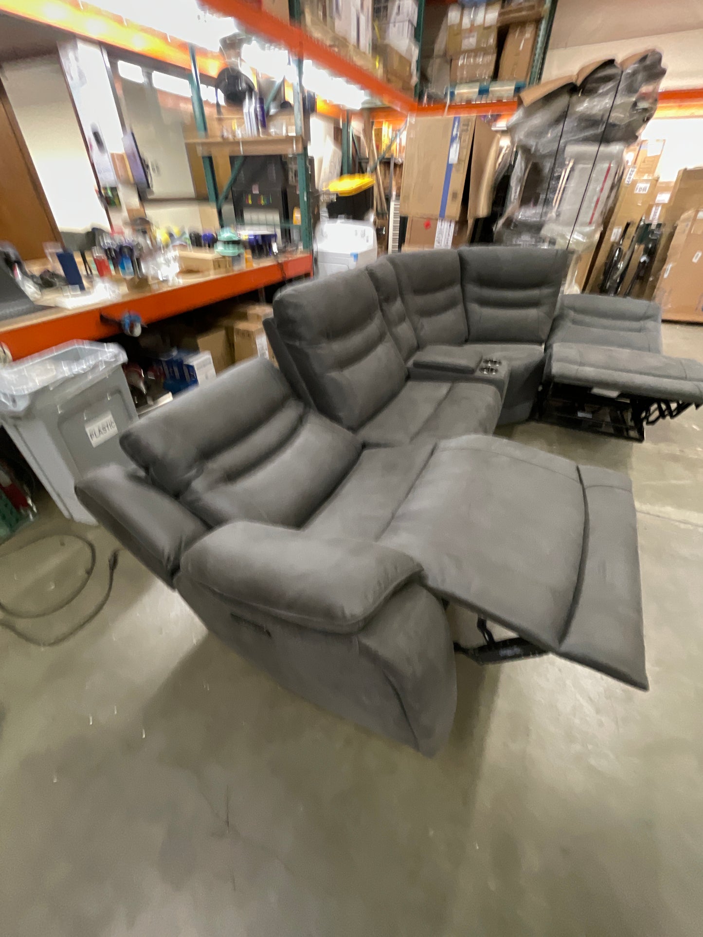 NEW - Costco - Kelsee Fabric Power Reclining Sectional with Power Headrests - Retail $2399