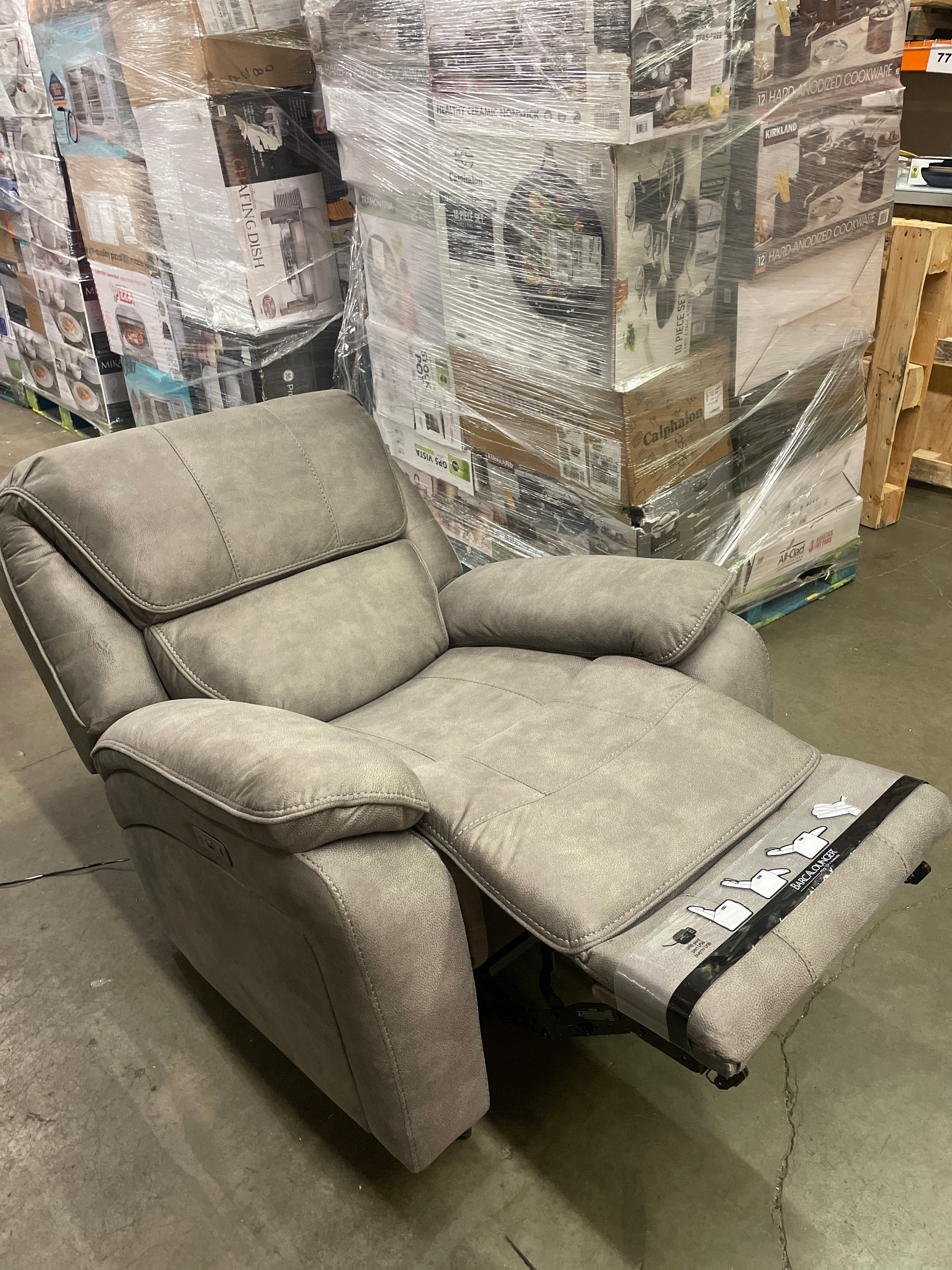 Costco - Jones Fabric Rocker Recliner Barcalounger - Retail $649