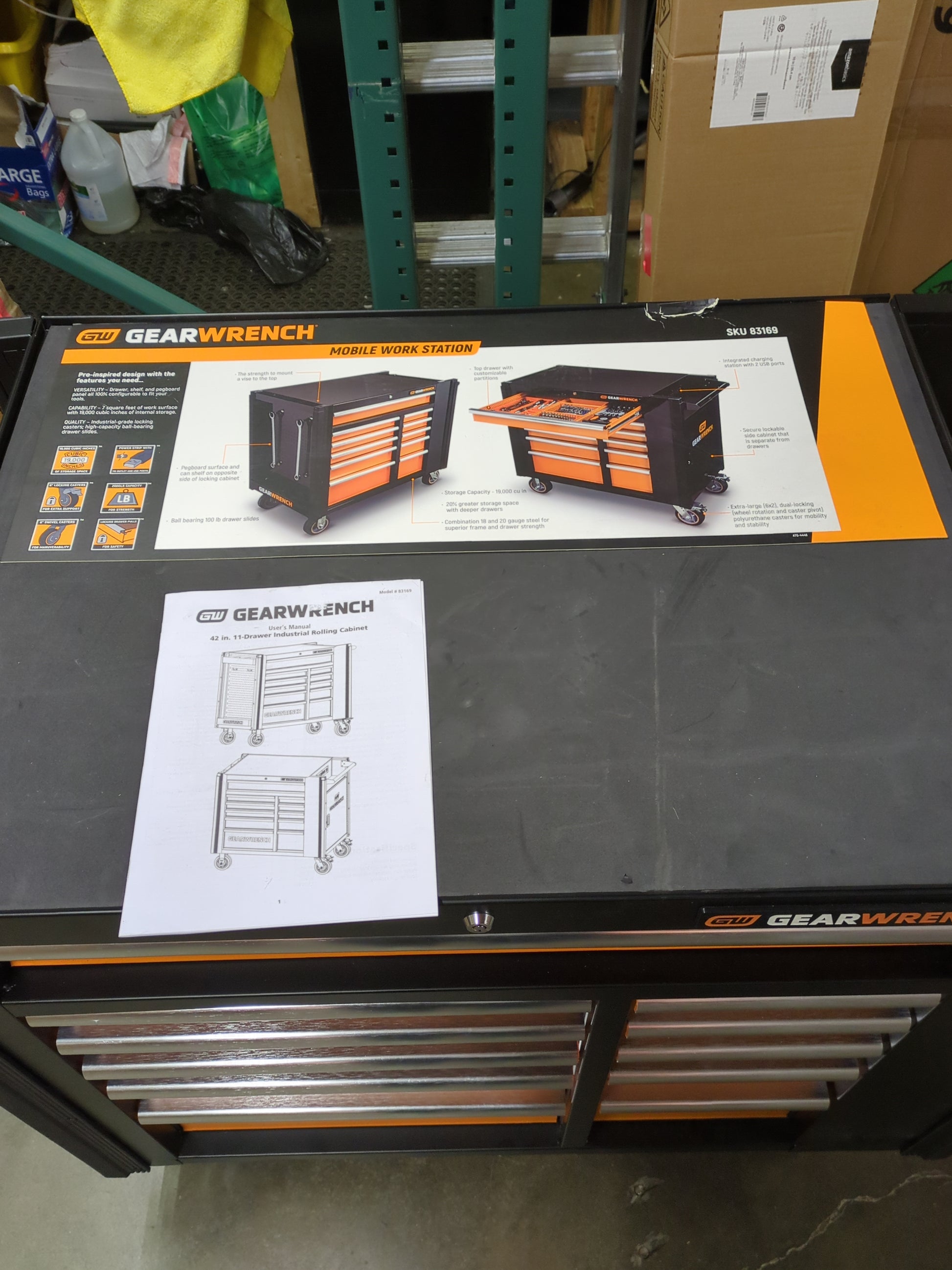 NEW - GEARWRENCH 42" 11 Drawer Mobile Work Station, Black & Orange - 83169 - Retail $1499