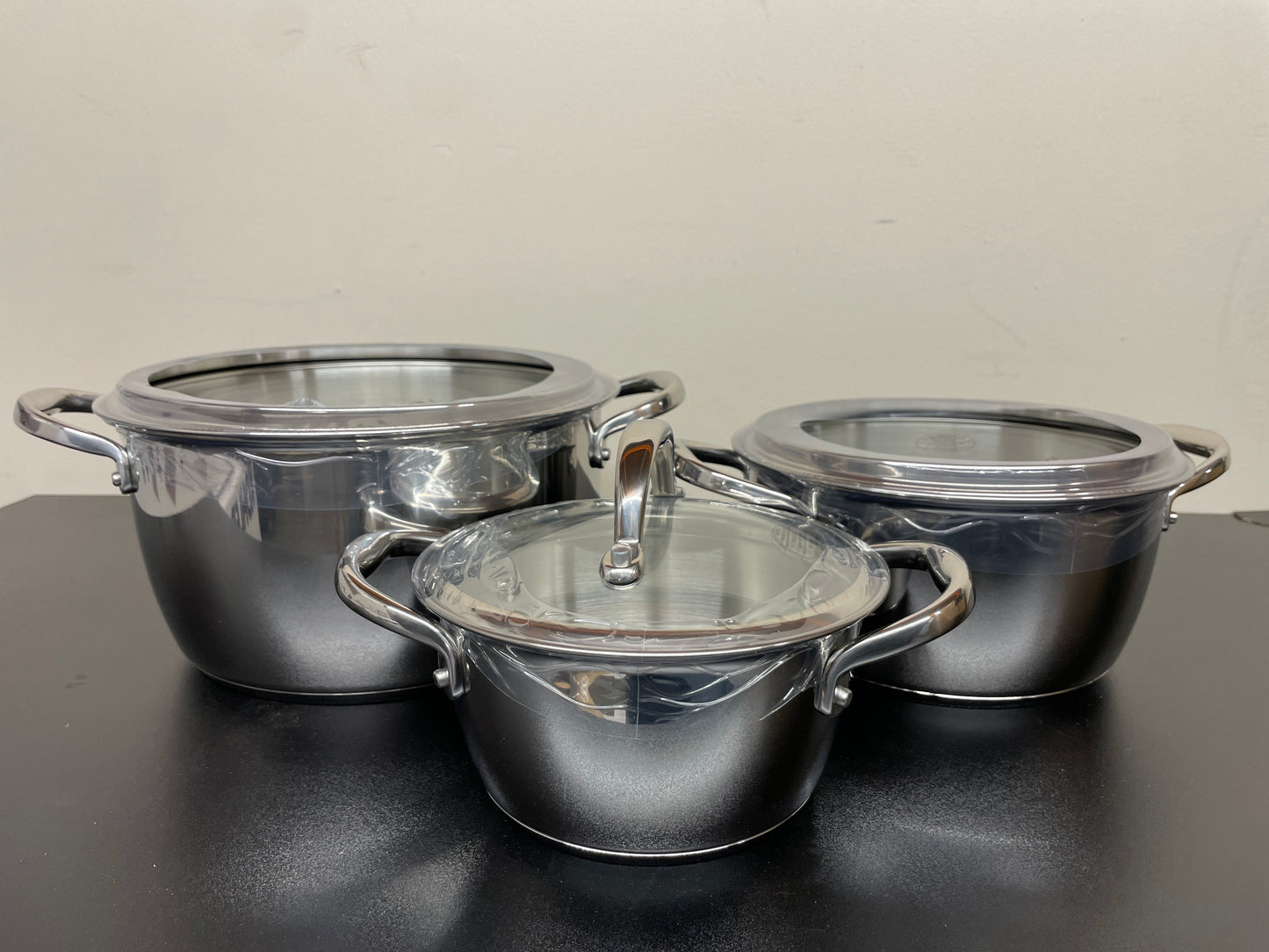 NEW - Tramontina 6-piece Stackable Sauce Pot Set - Retail $69