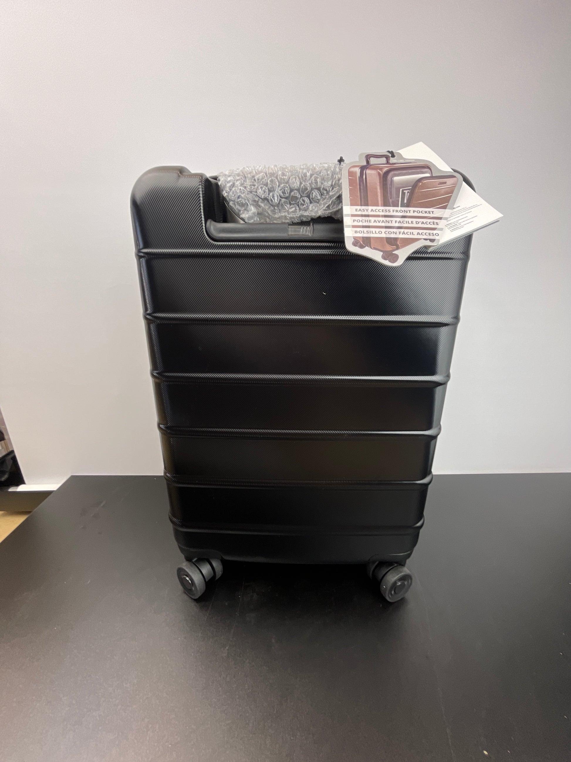 RICARDO LUGGAGE HS - Retail $79