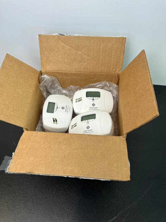 First Alert Dual Powered Carbon Monoxide Alarm 3-pack - Retail $59