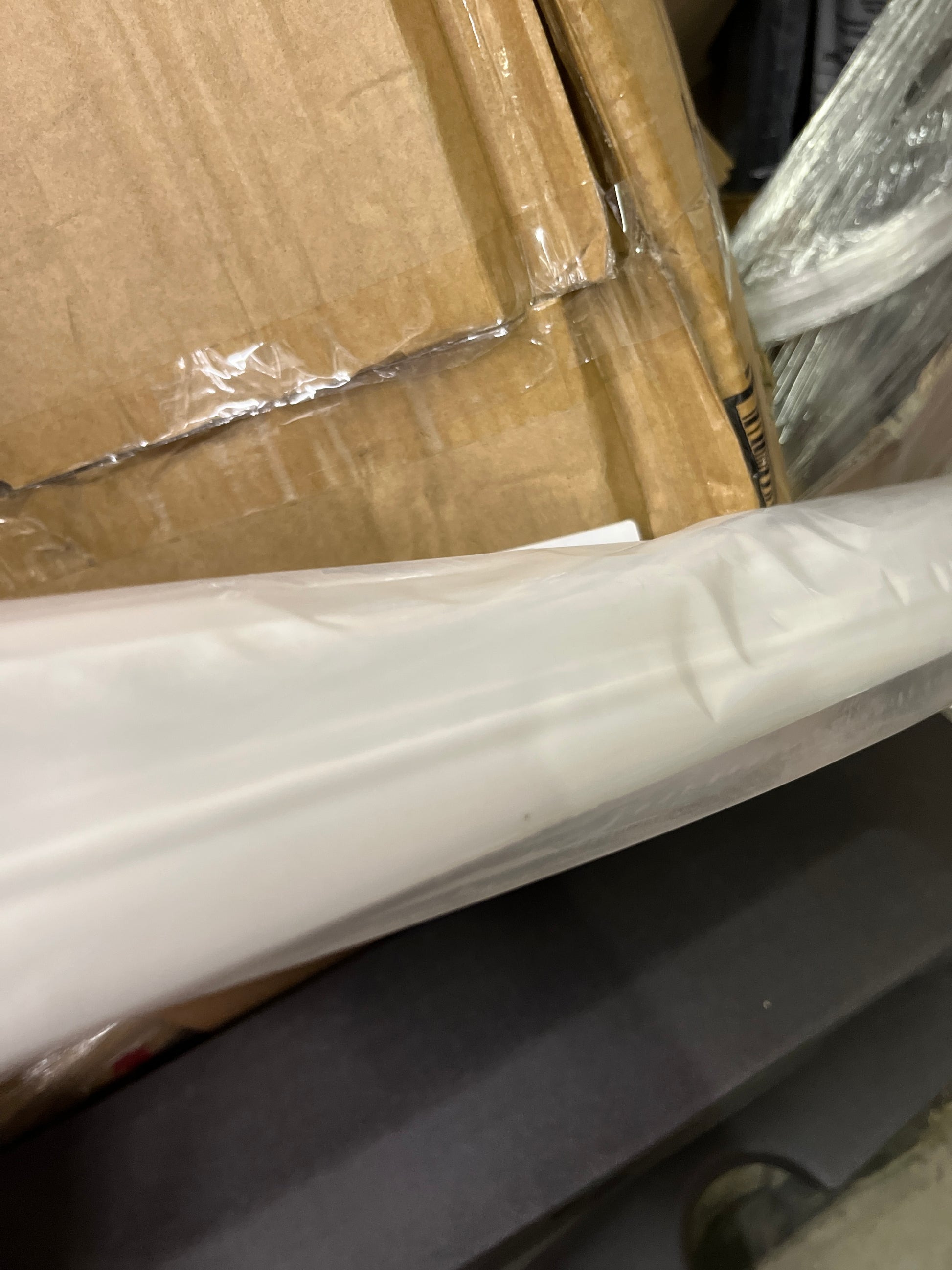 Ekena Millwork CHA03X02KP Kepler Chair Rail, 2 3/4"H x 1 7/8"P x 94 1/2"L, Primed - Retail $19