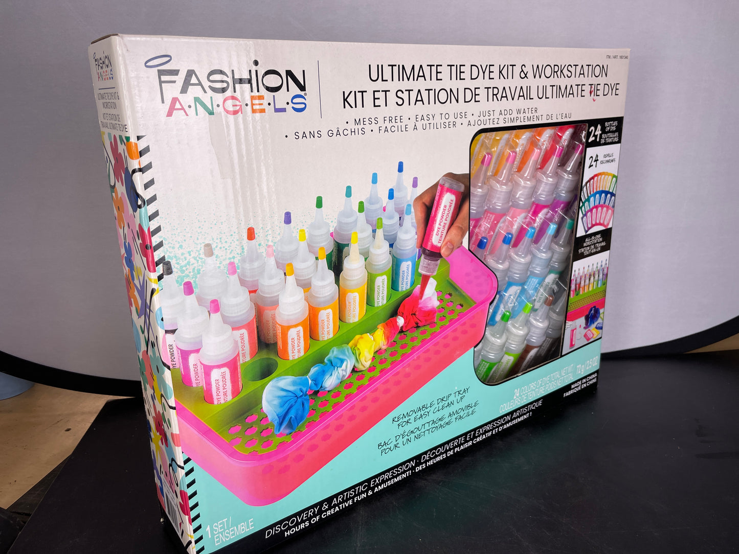 ULTIMATE TIE DYE KIT SET - Retail $29