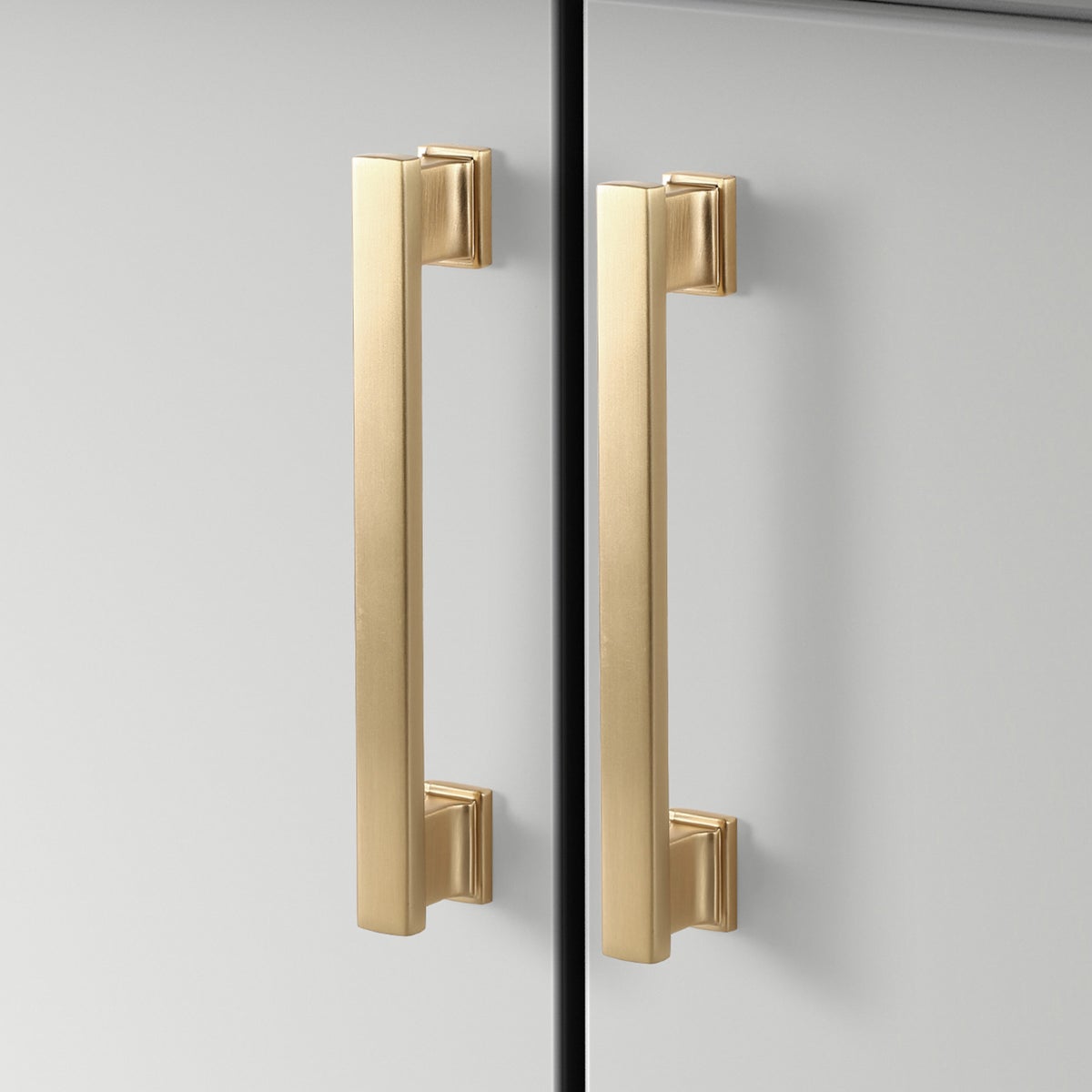 Hexa Series Modern 5 in. Rectangular Cabinet Handle Pull from Sapphire Collection - Retail $3.79
