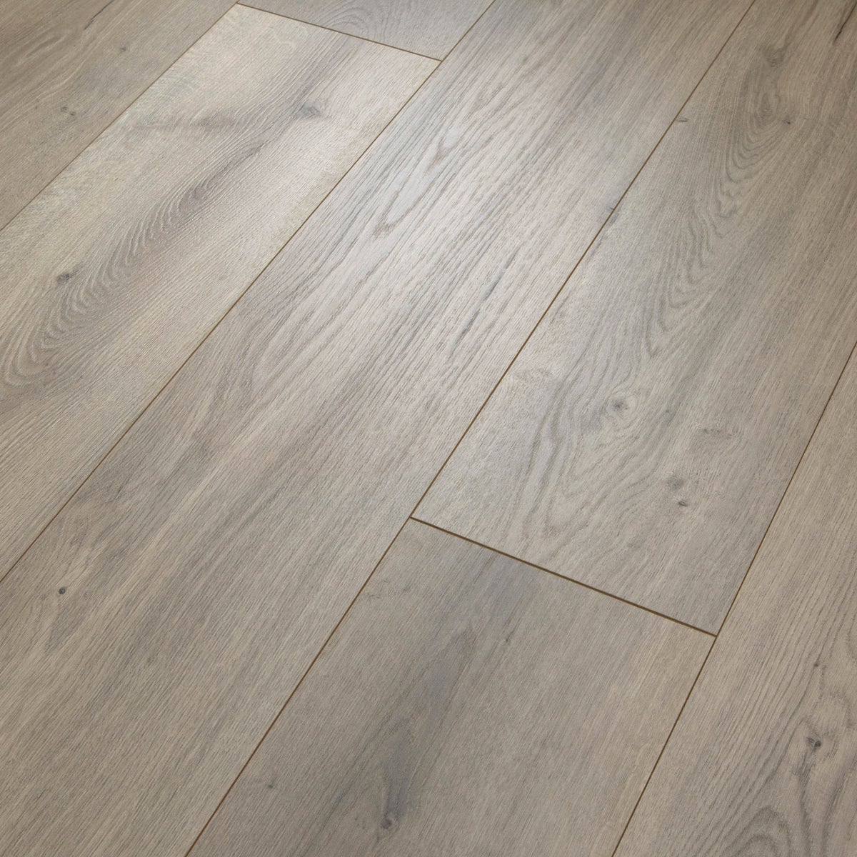 Mohawk Home 12MM Thick 7.5in X 47.2in AC4 Waterproof Surface Laminate Wood Plank Flooring (17.18 sq ft/ctn)