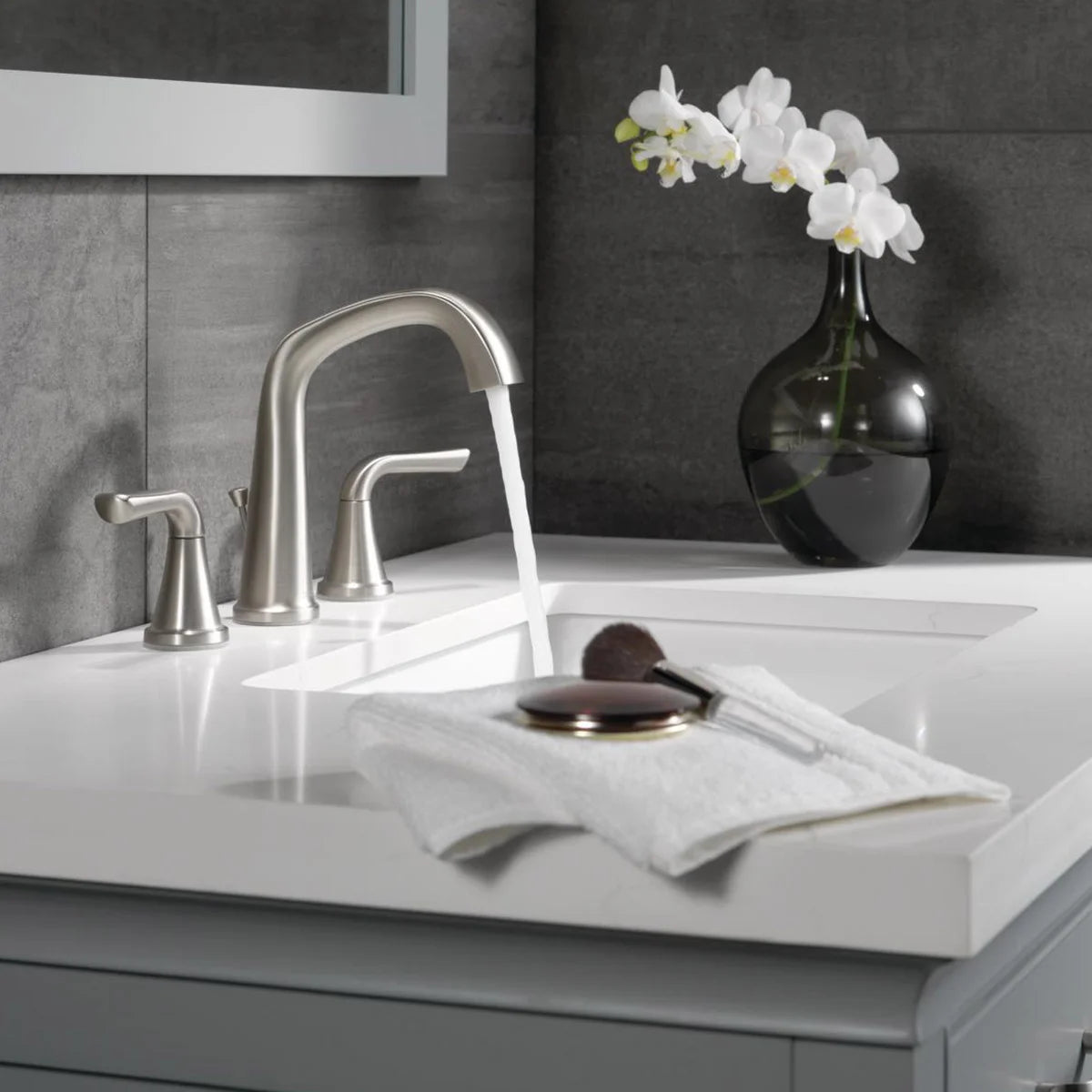 NEW - Delta Larkin Brushed Nickel Two Handle Widespread Bathroom Faucet - Retail $129