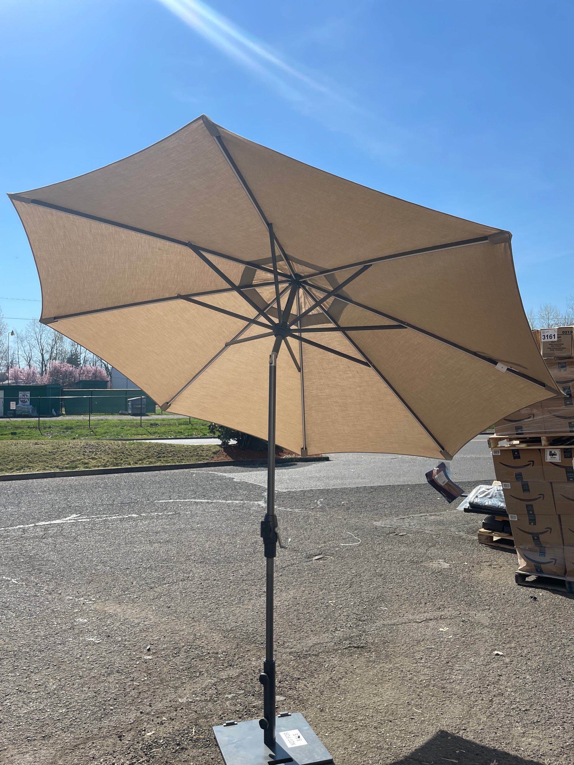 SUNVILLA 10' LED UMBRELLA - Retail $149