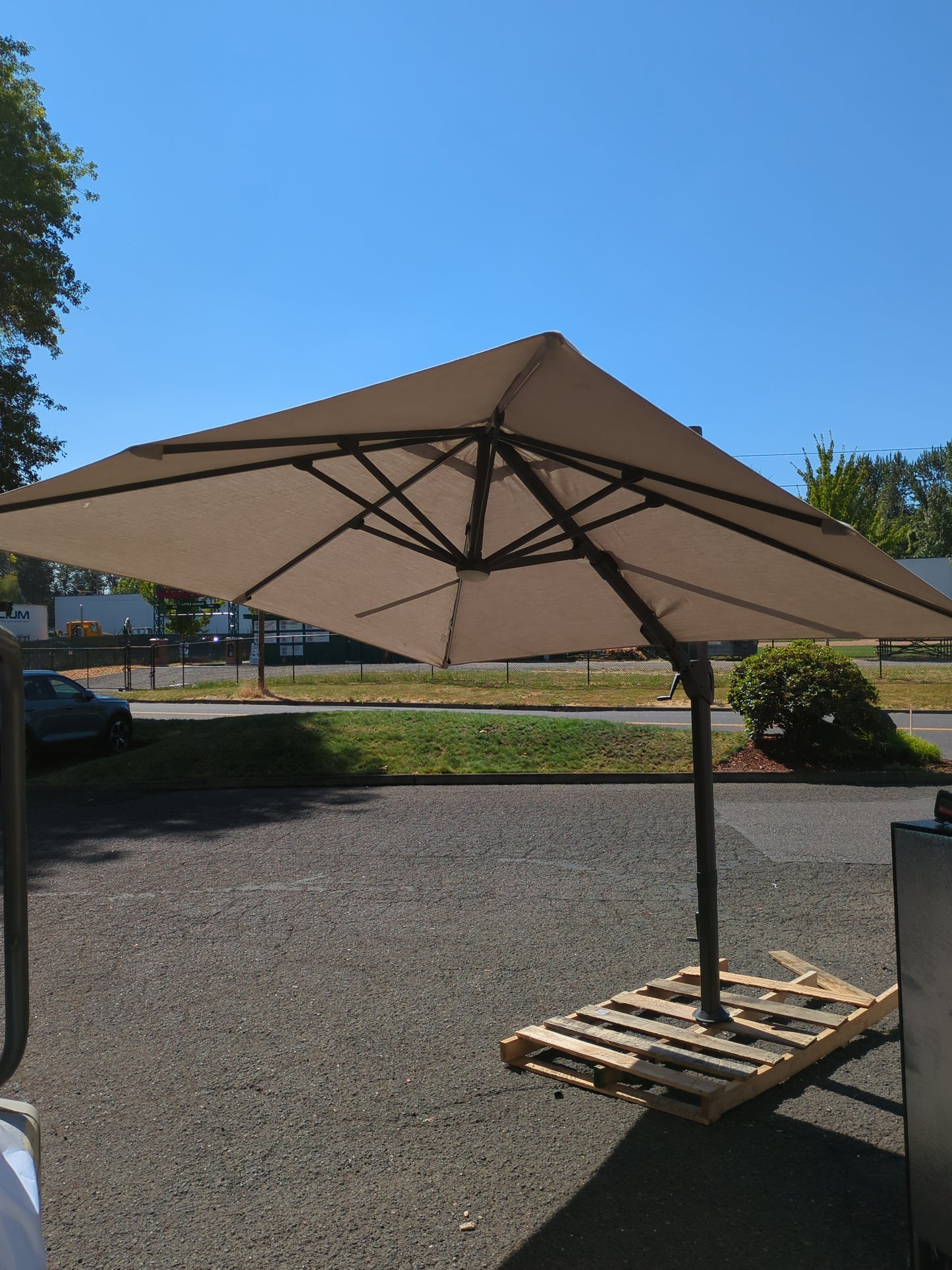 Costco - Seasons Sentry 10ft Square Solar LED Cantilever Umbrella C - Retail $699